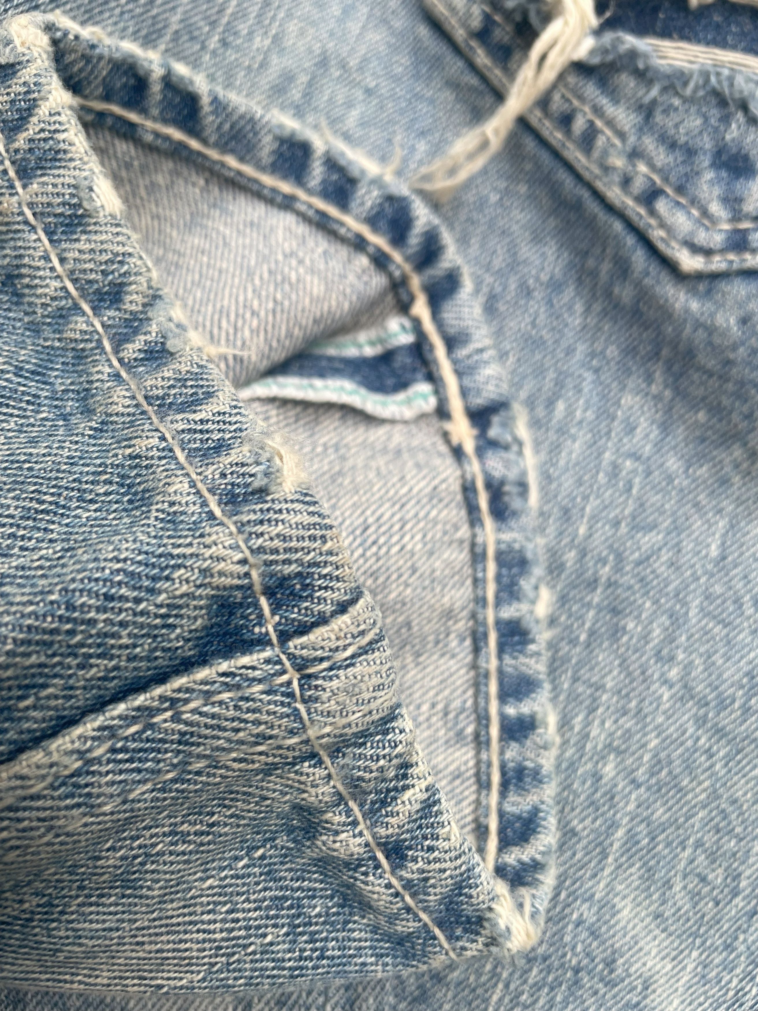 Japanese Brand Bonds& Peace Faded Distresed Jeans Size US 31 - 17 Thumbnail