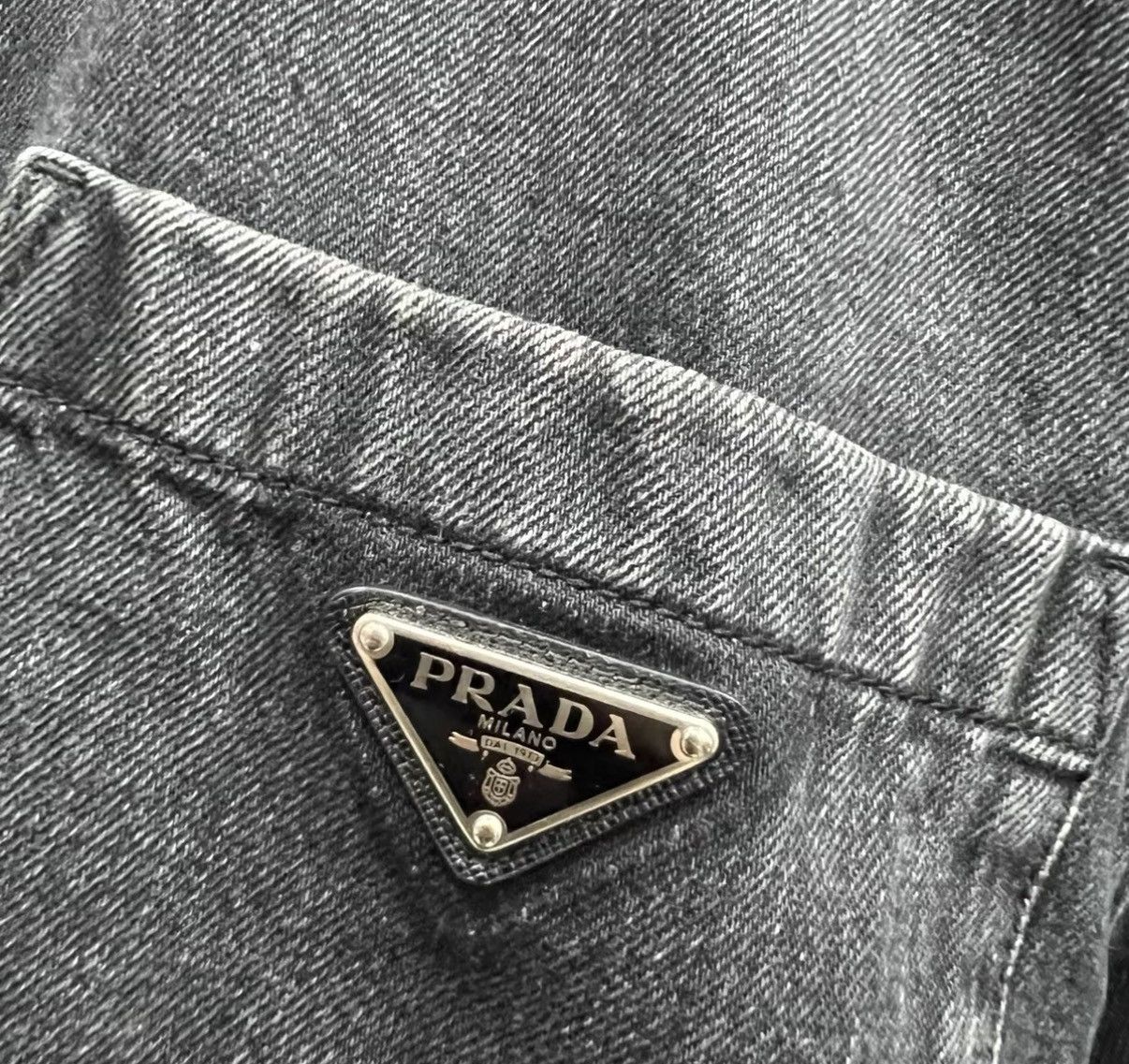 Prada Prada Black Denim Shirt with Triangle Logo J41 Size US XS / EU 42 / 0 - 3 Thumbnail