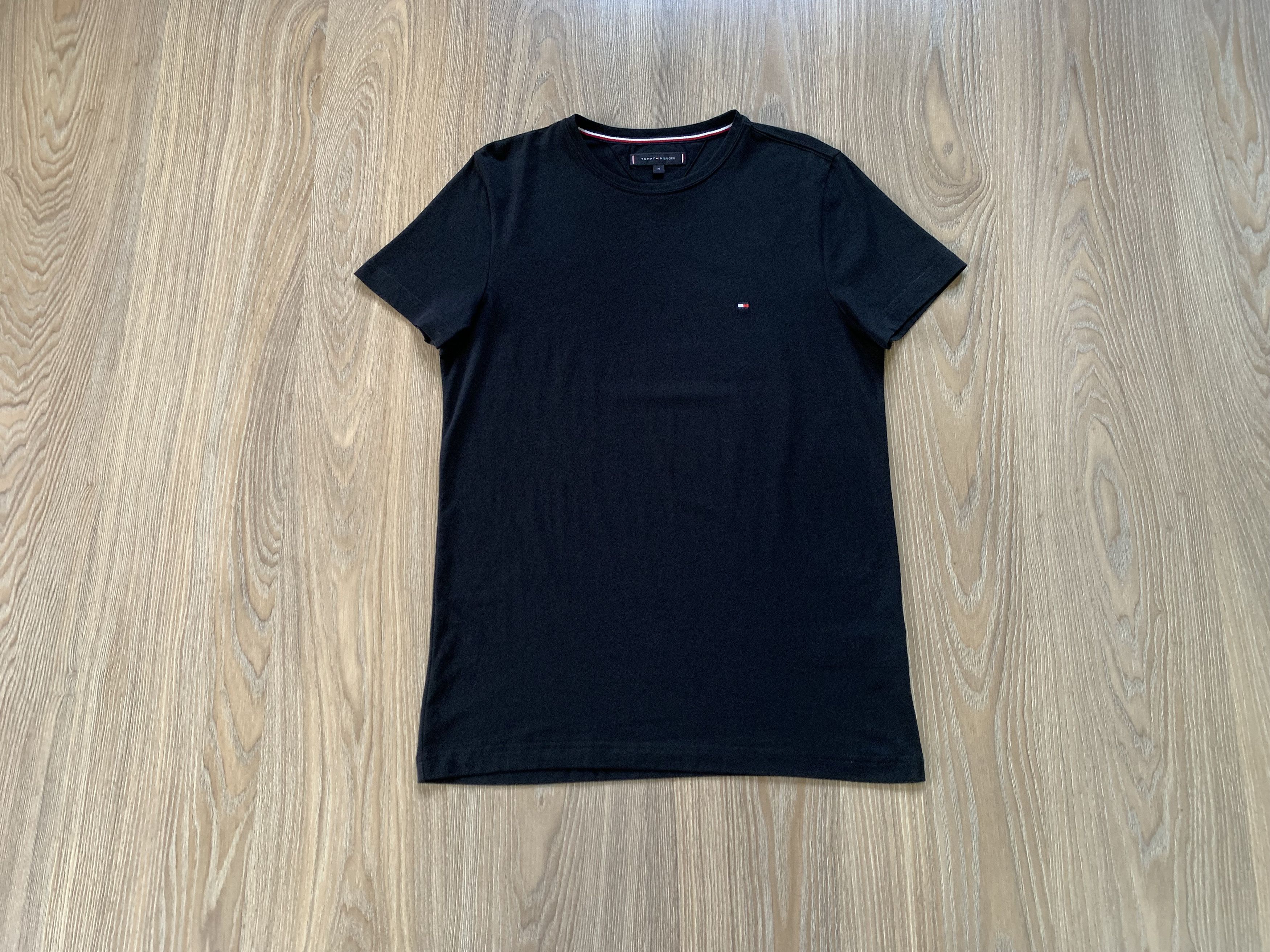 Tommy Hilfiger Tommy Hilfiger Black Basic Cotton T Shirt Size US M / EU 48-50 / 2 - 1 Thumbnail