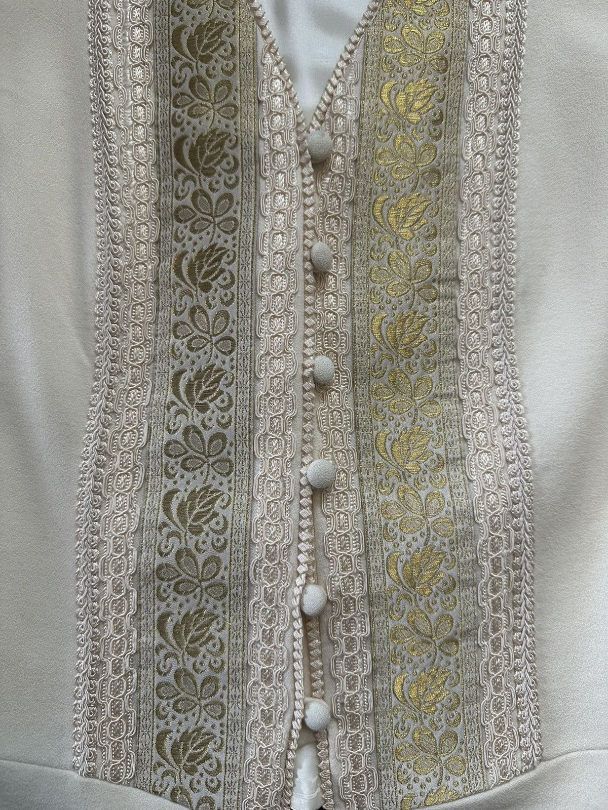 Other Vintage 1980s Valerie Stevens Embroidered Cream Gold Vest Size M / US 6-8 / IT 42-44 - 2 Thumbnail