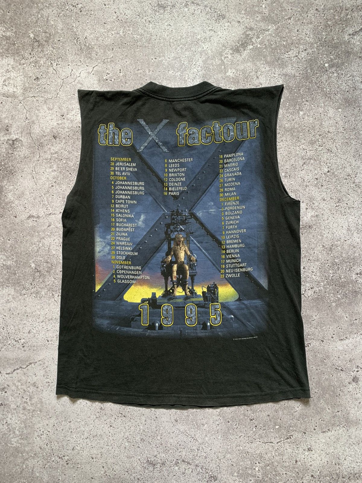 Band Tees 1995 Iron Maiden The X Factour Faded Tee Size US XL / EU 56 / 4 - 2 Thumbnail