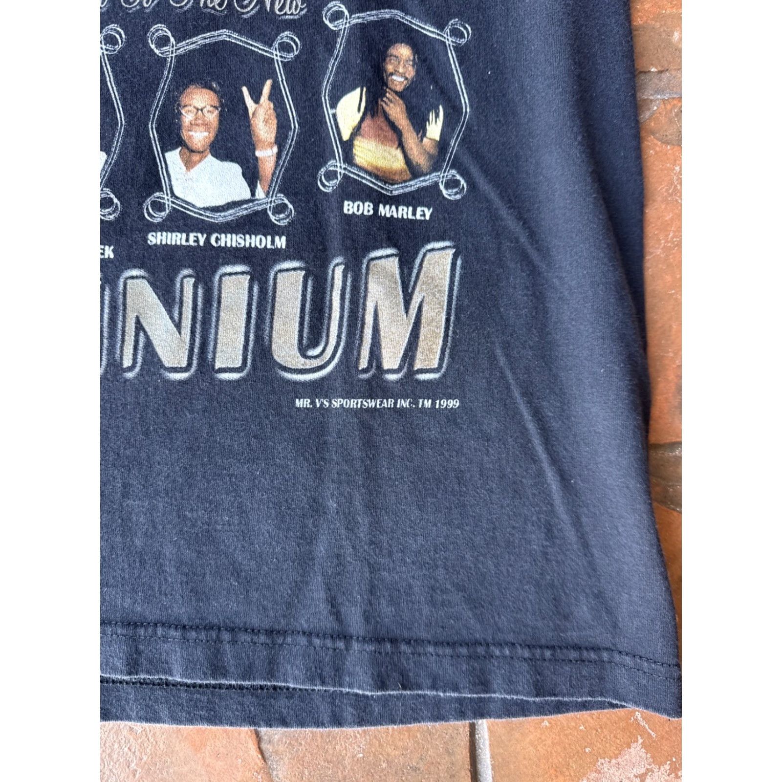 Iro VINTAGE 90s Black History MLK Malcolm X Jordan Rosa T-Shirt Large Mens Cotton Graphic Print Crew Neck Short Sleeve MT9s Size US L / EU 52-54 / 3 - 4 Thumbnail