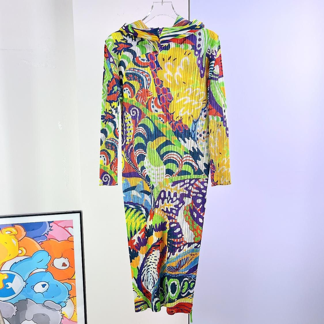 Pleats Please Issey Miyake Pleats Please Issey Miyake Multi Print Midi Dress Size 2 Size M / US 6-8 / IT 42-44 - 1 Thumbnail