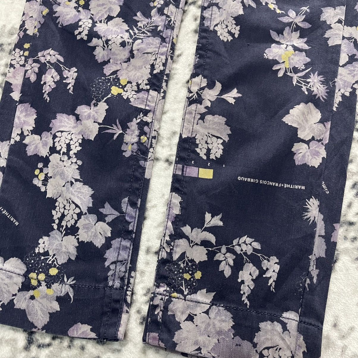 Marithe + Francois Girbaud Marithe Francais Girbaud Floral Ankle Pants Size 27" / US 4 / IT 40 - 8 Thumbnail