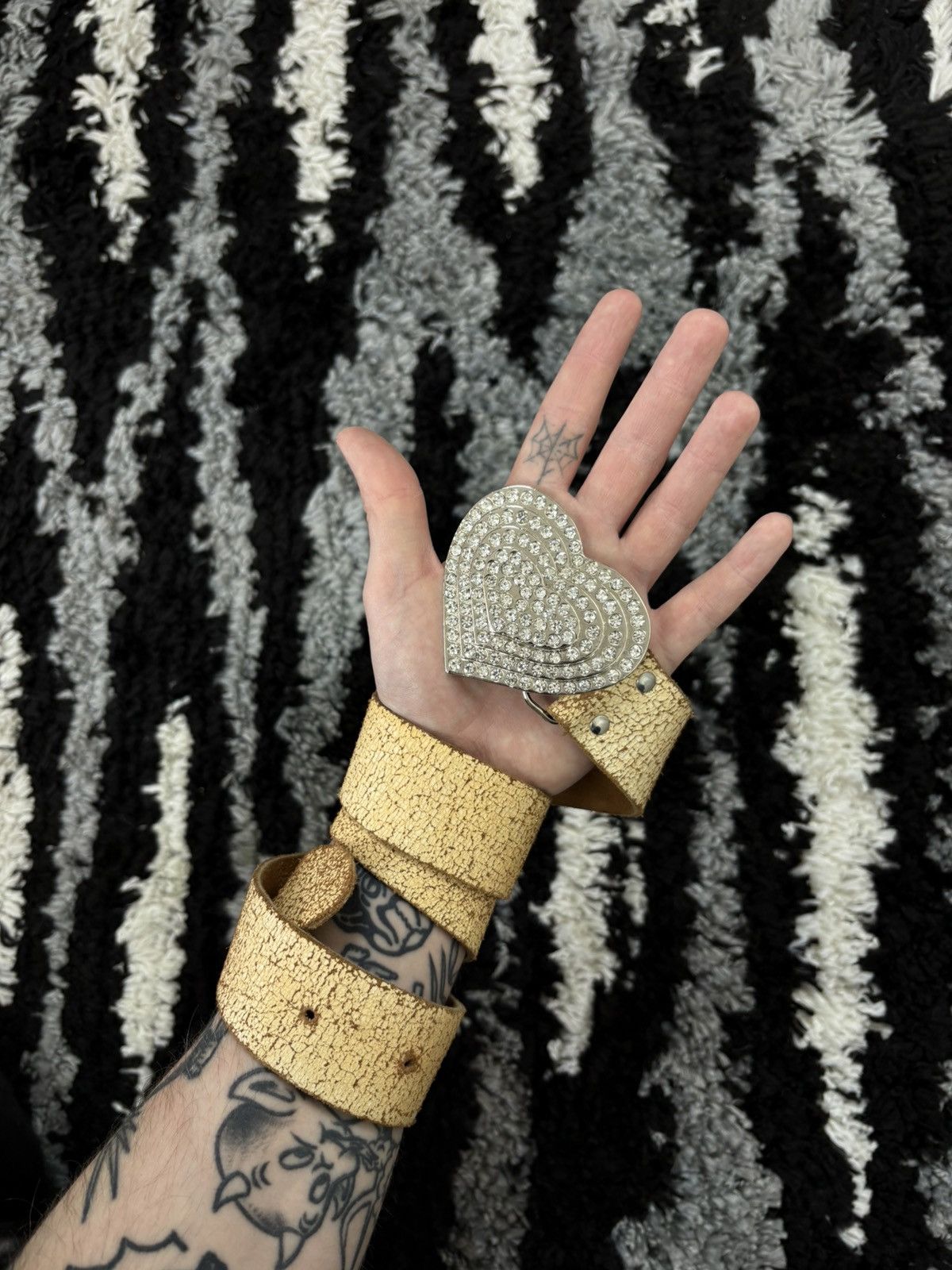 Japanese Brand Rhinestones oversized buckle cracked paint belt japanese Size 30 - 1 Thumbnail