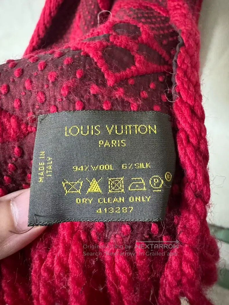 Louis Vuitton Louis Vuitton Fully printed double-sided red scarf Size ONE SIZE - 3 Thumbnail