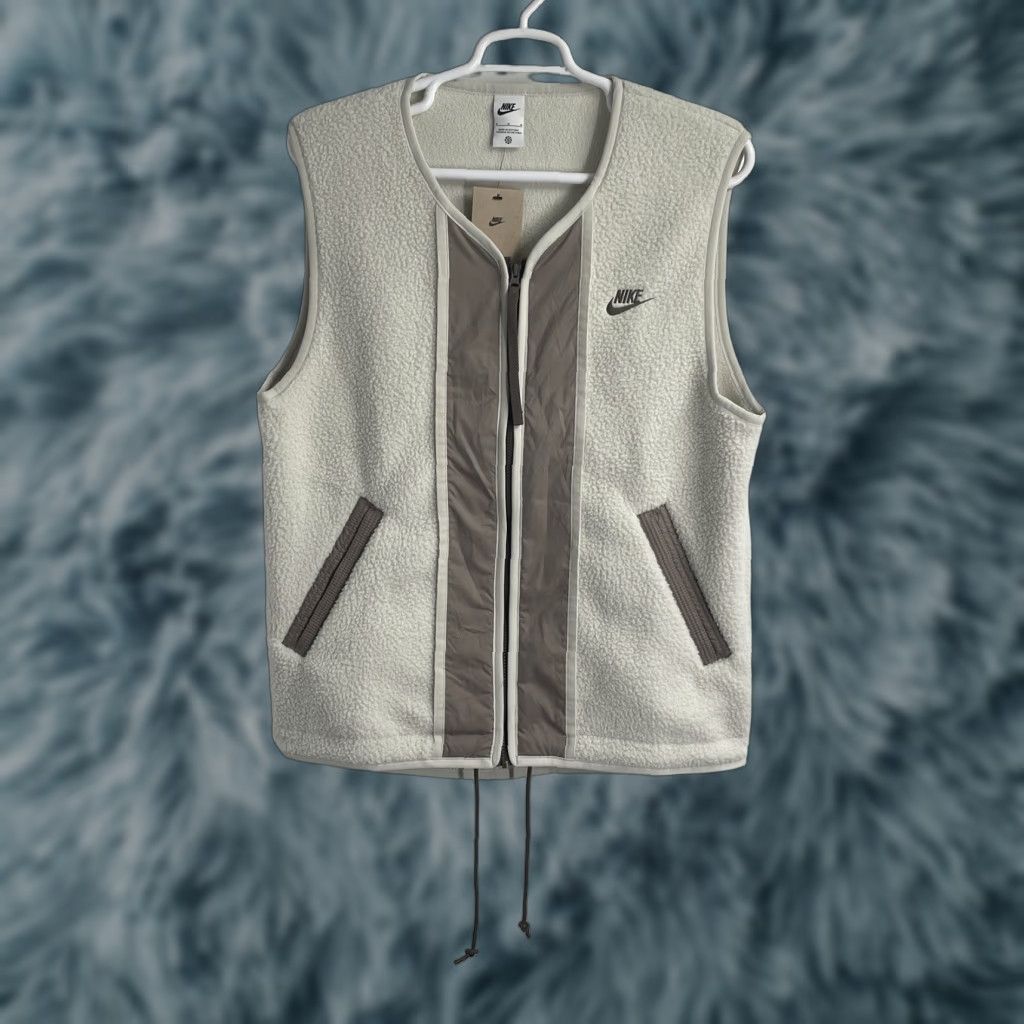 Nike Nike Sportswear Fleece Vest Men’s Medium Beige DD5025 Sport Essentials Activewear Vest Sleeveless Mid-Length Pockets Logo Size US M / EU 48-50 / 2 - 1 Thumbnail