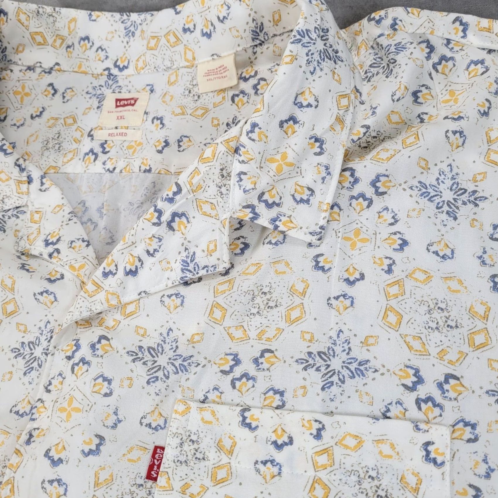 Levi's Levis Mens Classic Camper Shirt XXL White Blue Yellow Relaxed Fit Short Sleeve Size US XXL / EU 58 / 5 - 2 Thumbnail