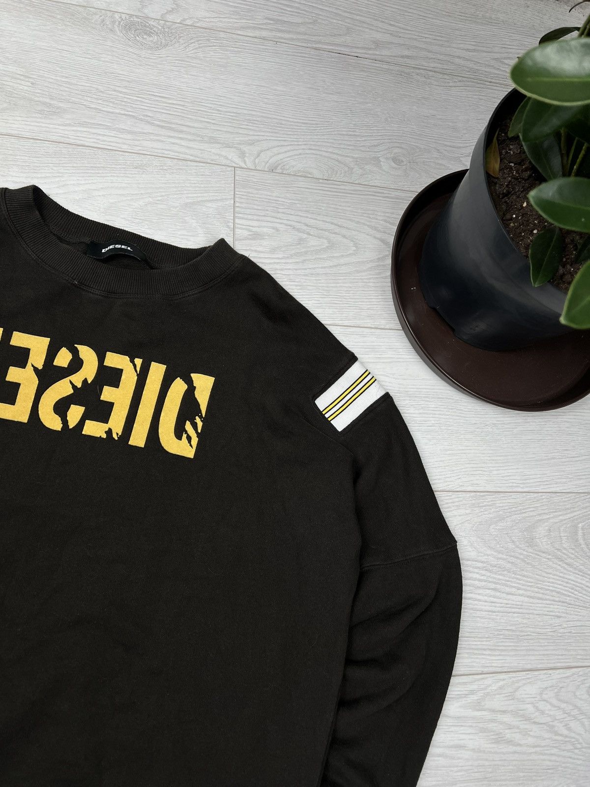 Diesel × Vintage Vintage Diesel Sweatshirt 90’s Embroidered Logo Oversized Size US L / EU 52-54 / 3 - 3 Thumbnail