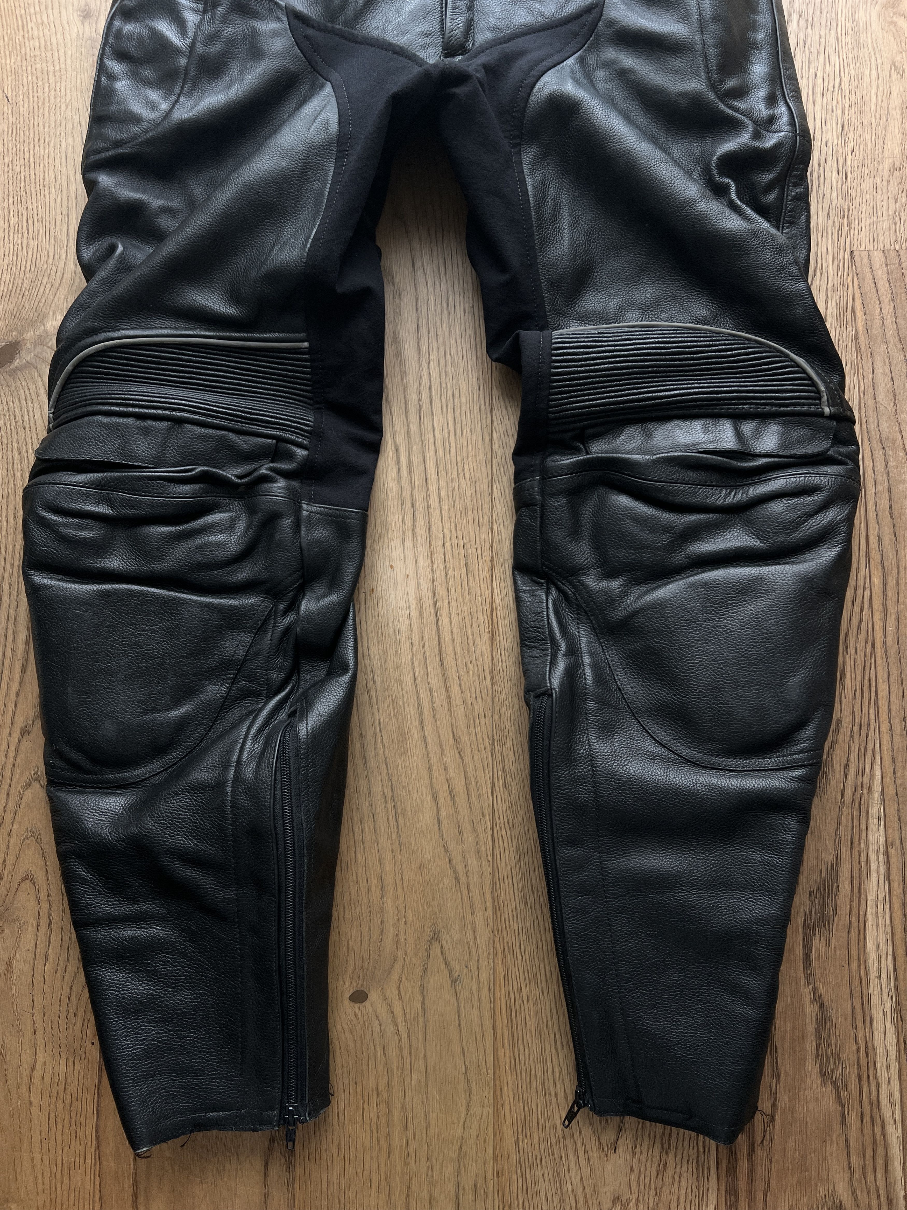 Yohji Yamamoto SICK VINTAGE 2000S RACING BIKER LEATHER PANTS I6W9 LGB VIBE Size US 36 / EU 52 - 4 Thumbnail