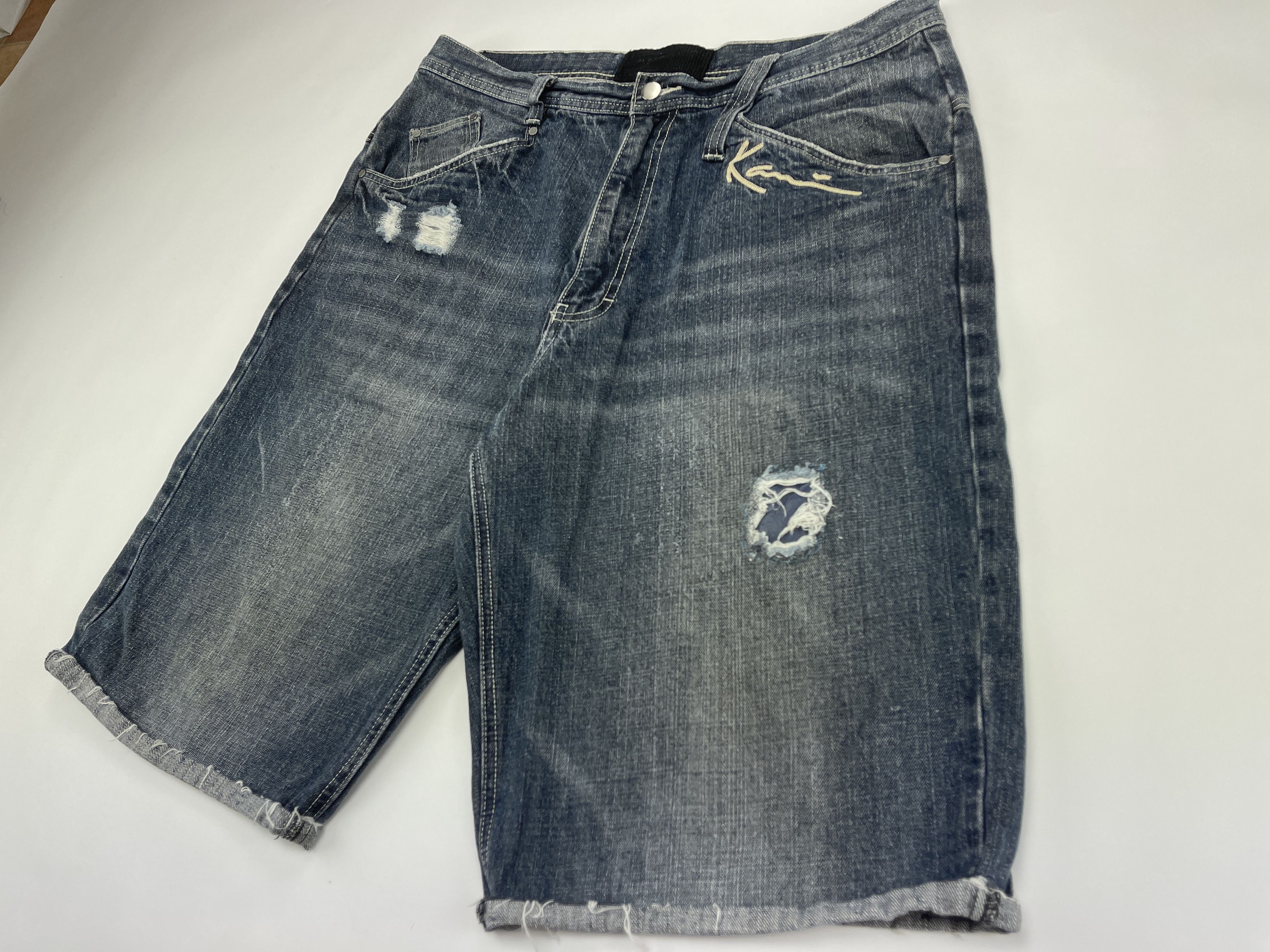 Karl Kani KARL KANI shorts, vintage hip hop baggy jeans, 90s size W 36 Size US 36 / EU 52 - 8 Thumbnail