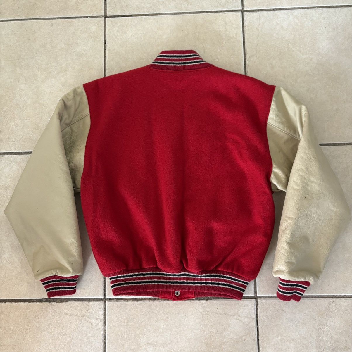 Vintage VINTAGE 1992 Elvis Presely In Concert TCB Varsity Jacket Size US S / EU 44-46 / 1 - 3 Thumbnail