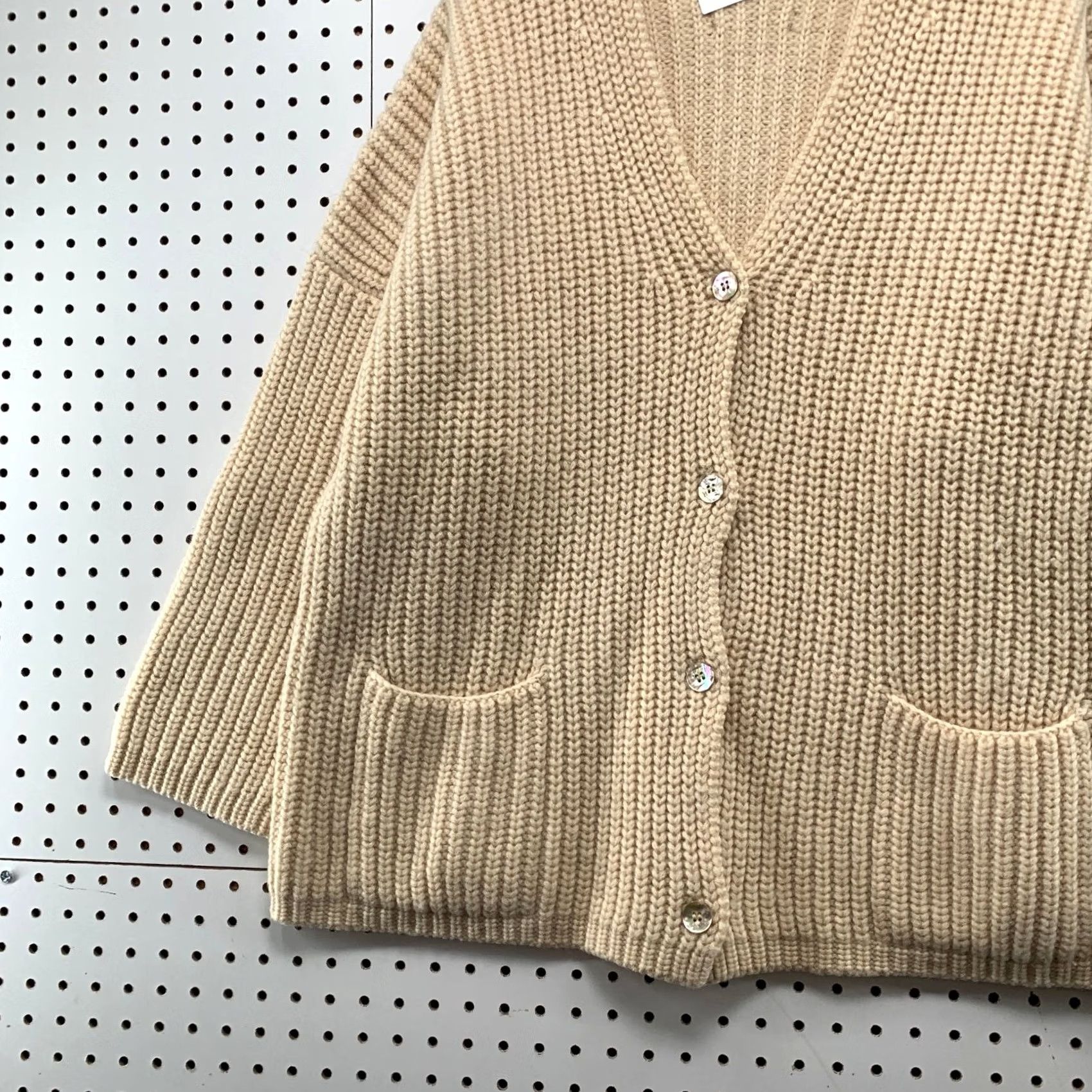 Ann Taylor VINTAGE Ann Taylor Wool Cardigan Sweater Womens Large Beige Chunky Rib Knit Oversized Size L / US 10 / IT 46 - 5 Thumbnail