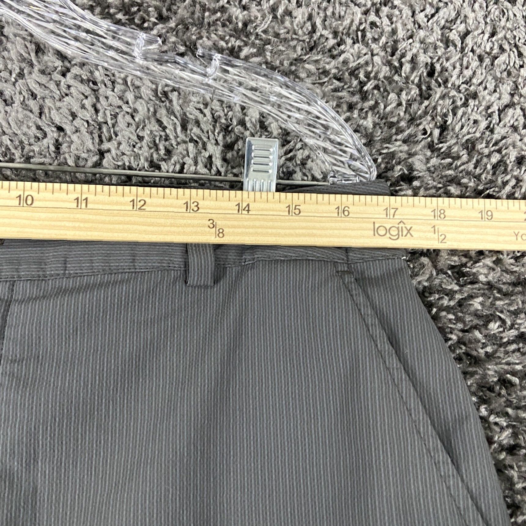 Under Armour Under Armour Performance Gray Shorts Men 34R Men’s 34 Regular Chino Gray Short Size US 34 / EU 50 - 7 Thumbnail