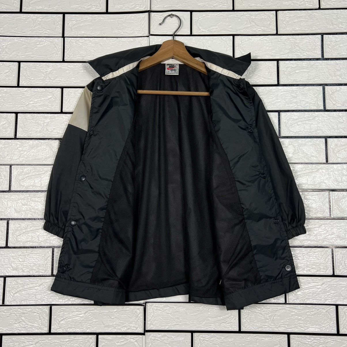Nike Vintage 90's NIKE Kids Big Logo Windbreaker #3959-C180 Size US XS / EU 42 / 0 - 14 Thumbnail