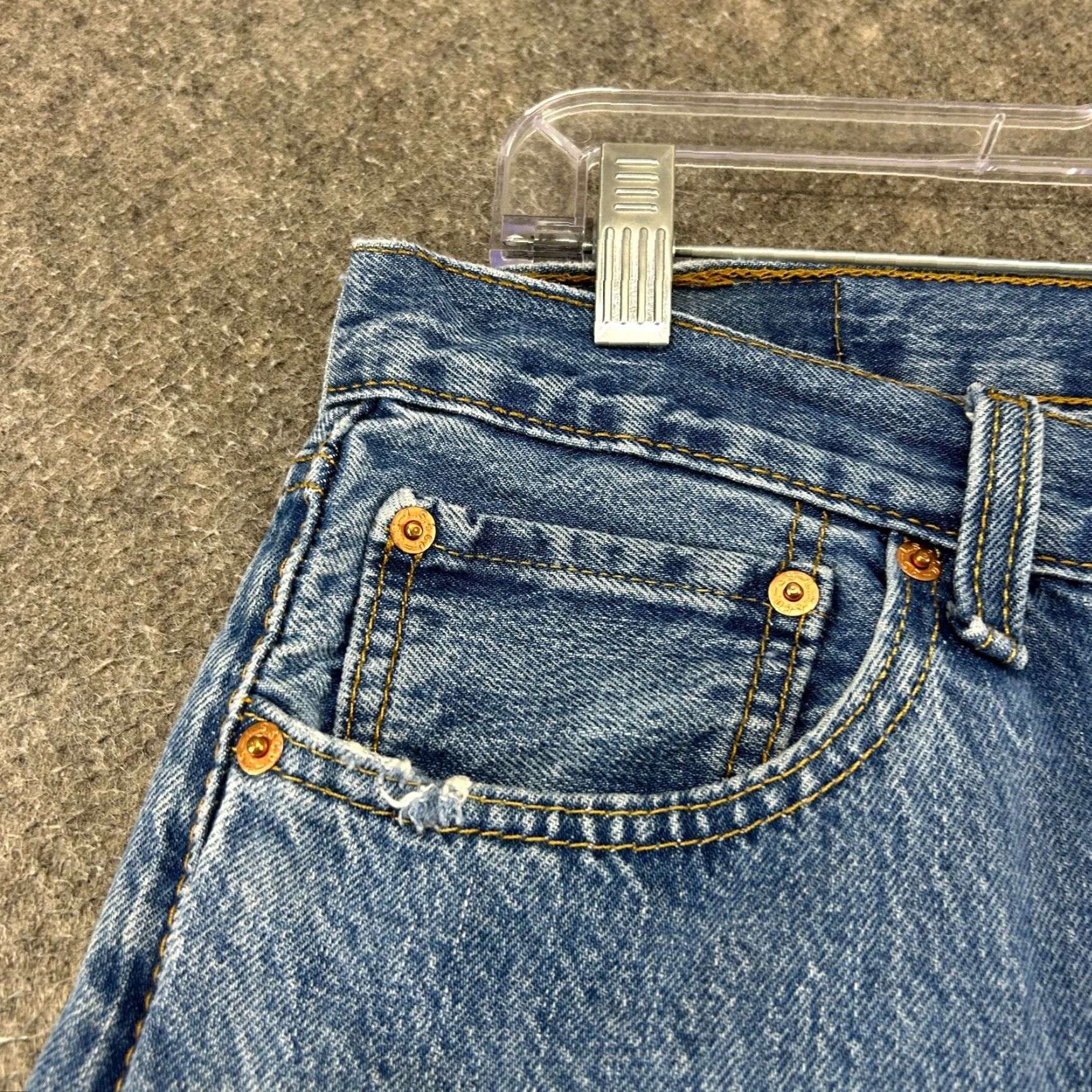 Levi's VINTAGE Levi's 501 Jeans Mens 32x32 Blue Distressed Regular Fit Straight Levi's 500 Series Denim Cotton Blend Inseam 32 Men LA Size US 32 / EU 48 - 7 Thumbnail