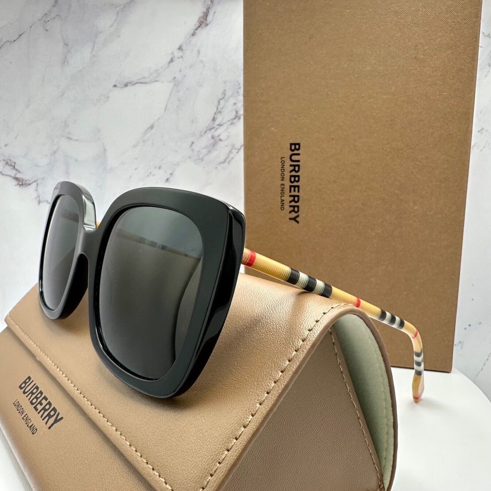Burberry Burberry Sunglasses Black Cat Eye Checkered Arm Authentic Size ONE SIZE - 19 Thumbnail