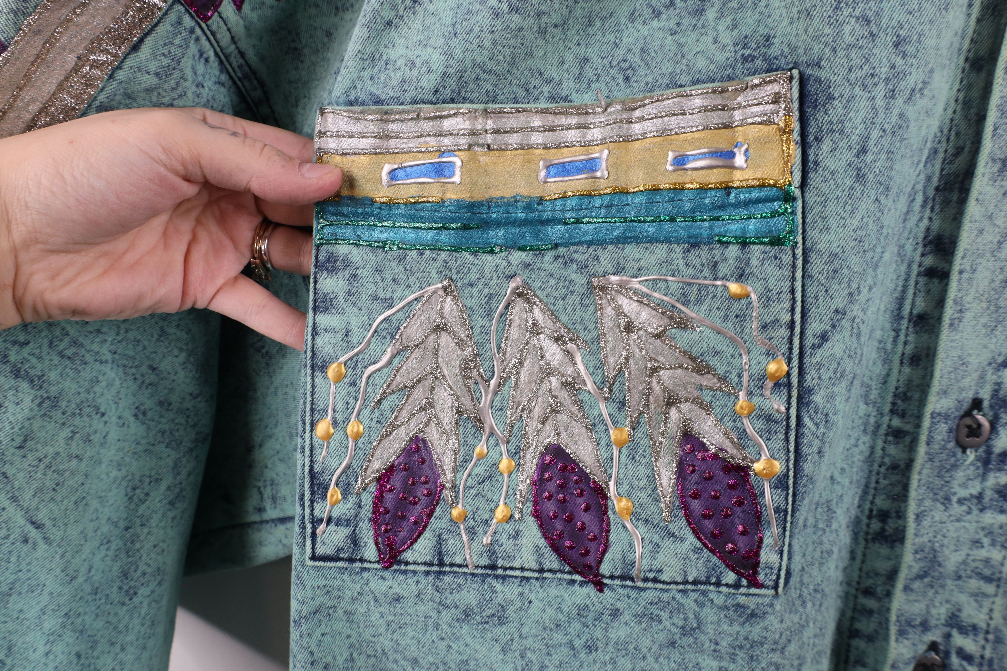 Vintage Vintage 90s Southwestern Glitter Glue Denim Shirt Jacket USA Size XXL / US 16-18 / IT 52-54 - 8 Thumbnail