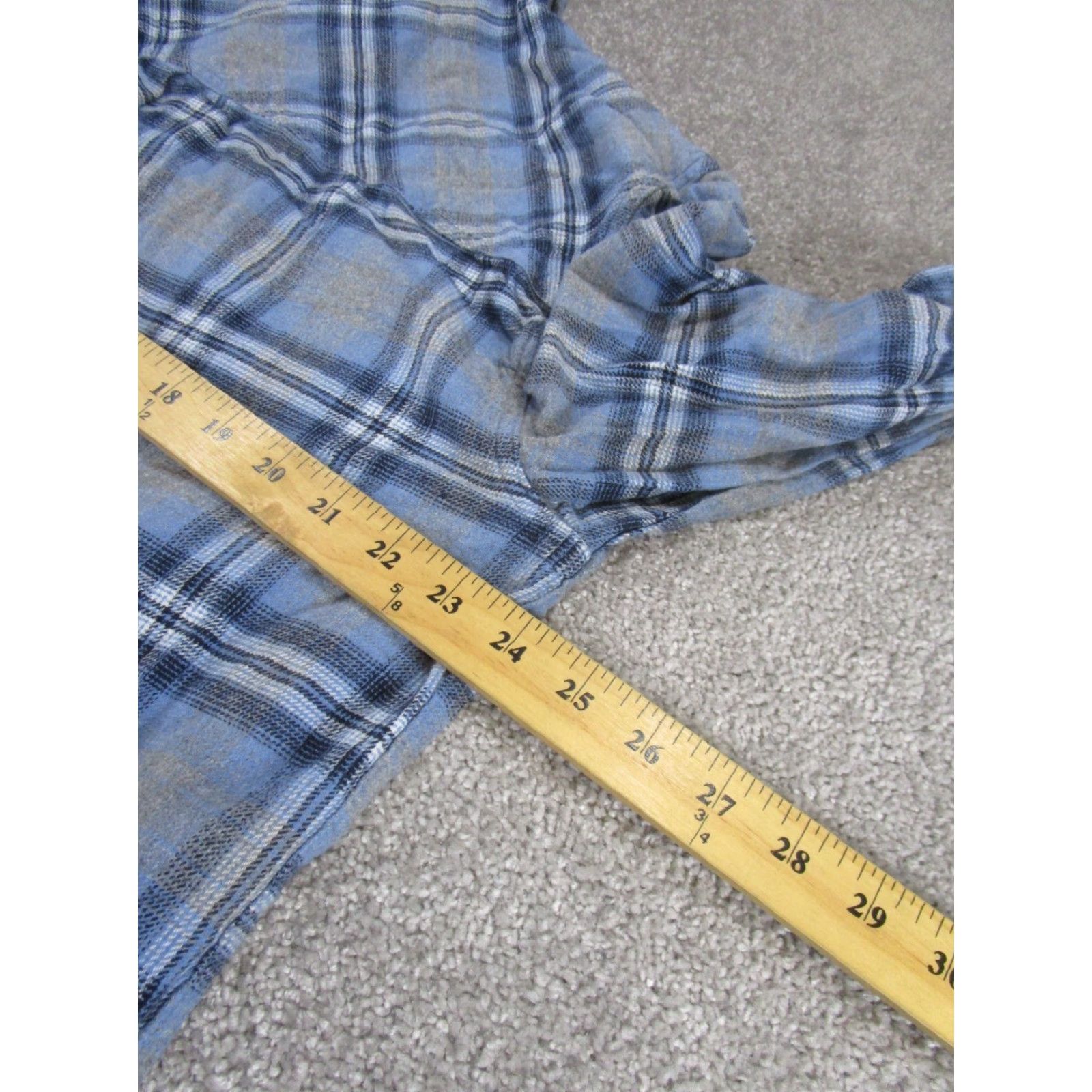 Vintage Legendary Whitetails Shirt Mens Xlt Tall Dark Blue Plaid Flannel Cotton Size US XL / EU 56 / 4 - 5 Thumbnail