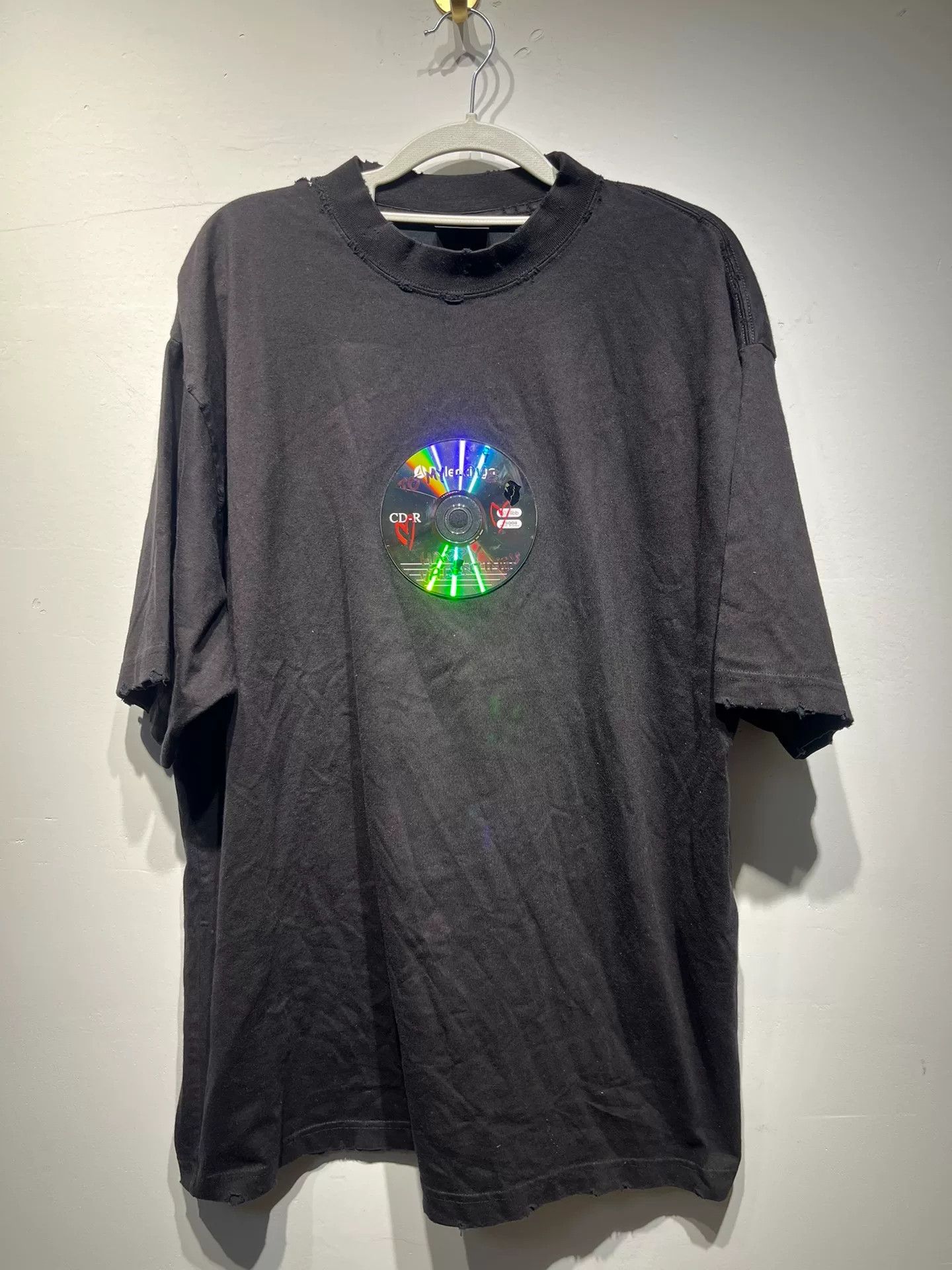Balenciaga Balenciaga Printed Black T-Shirt M Men Size US M / EU 48-50 / 2 - 1 Thumbnail