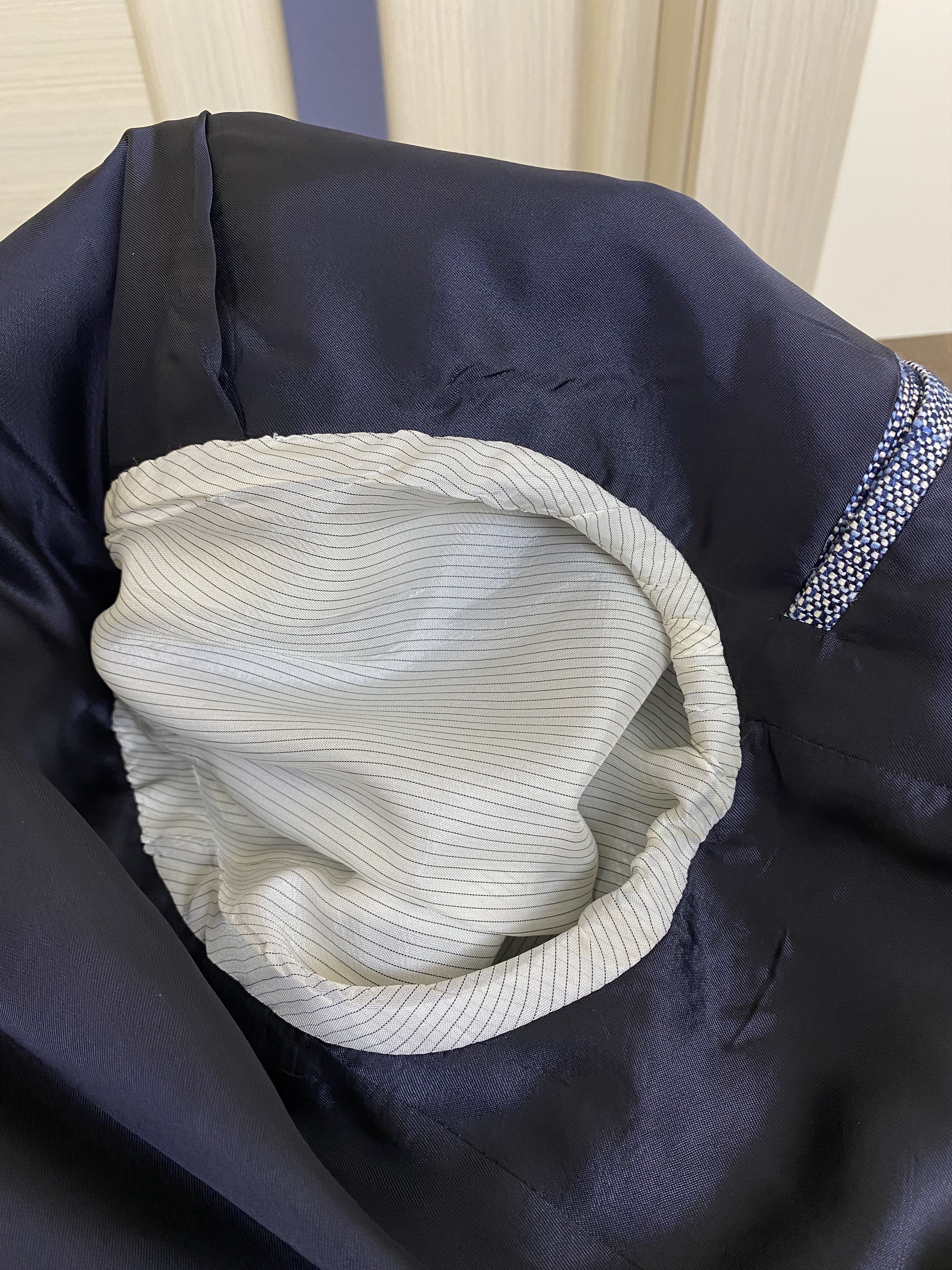 Malo Rare Malo mens Silk and linen blazer jacket size 50 Size 50R - 13 Thumbnail