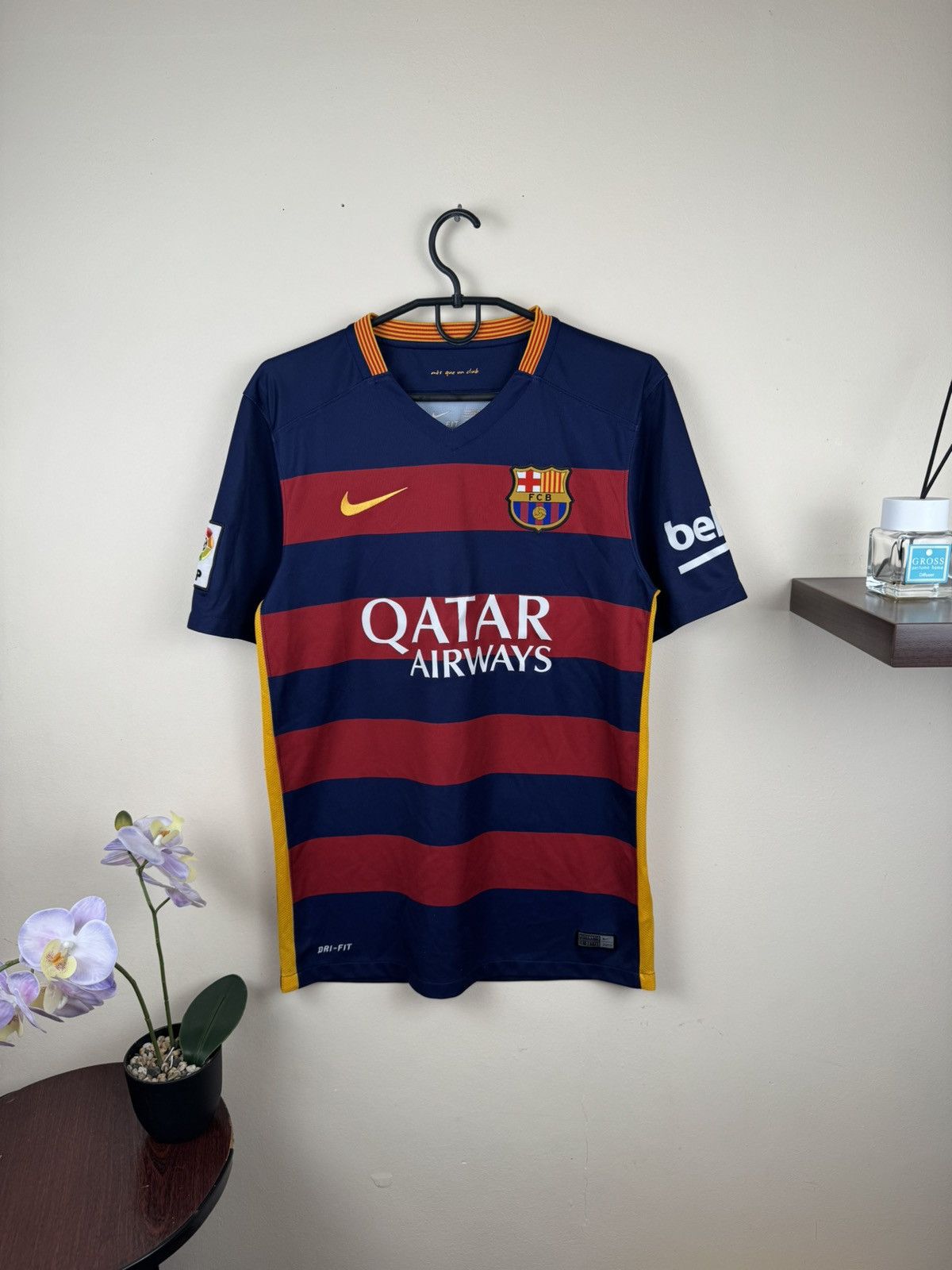 Nike Barcelona 2015 2016 Jersey Nike Home Kit Football Soccer S Size US S / EU 44-46 / 1 - 3 Thumbnail
