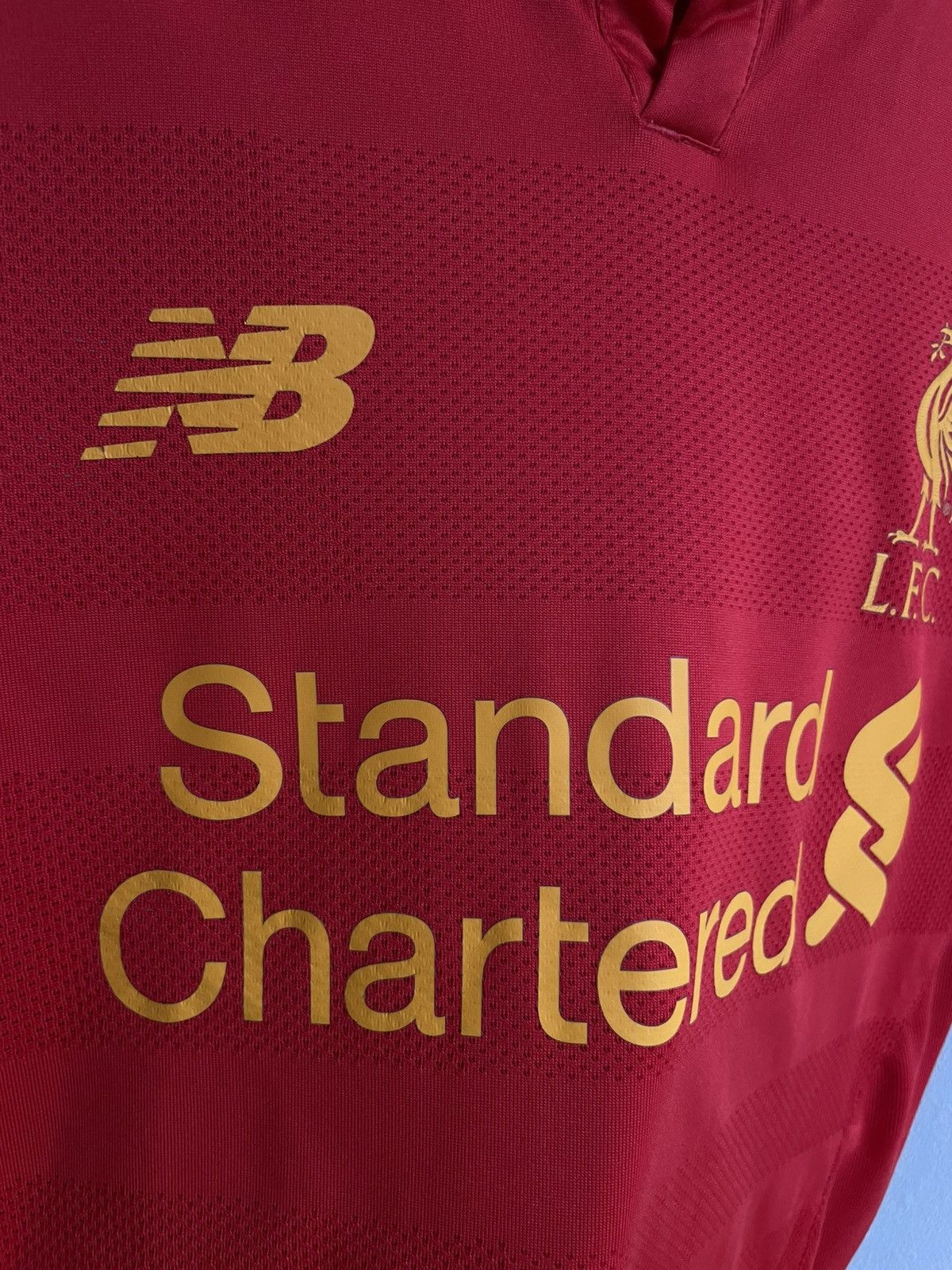 Vintage Liverpool 2016 2017 Home Football Shirt Soccer Jersey Size US M / EU 48-50 / 2 - 8 Thumbnail
