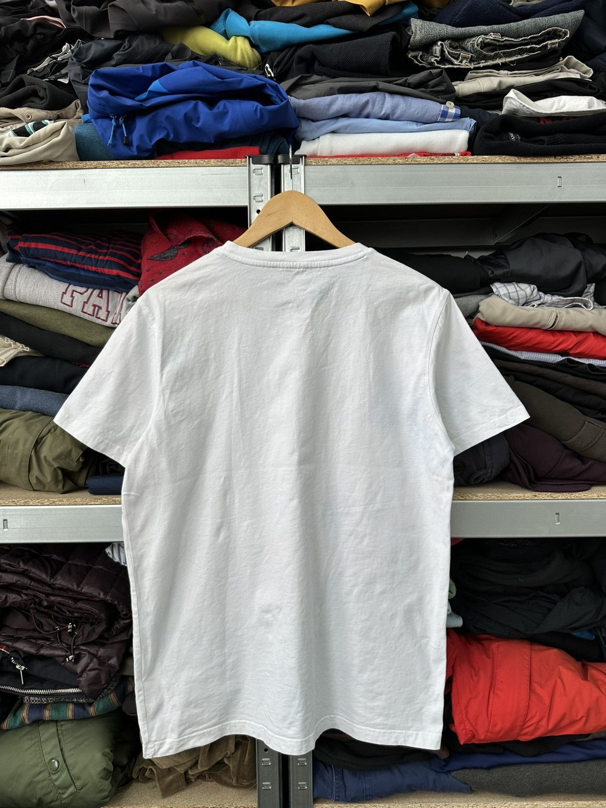 Givenchy Givenchy Paris T-Shirt Centre Logo White Luxury Tee Size L Size US L / EU 52-54 / 3 - 9 Thumbnail