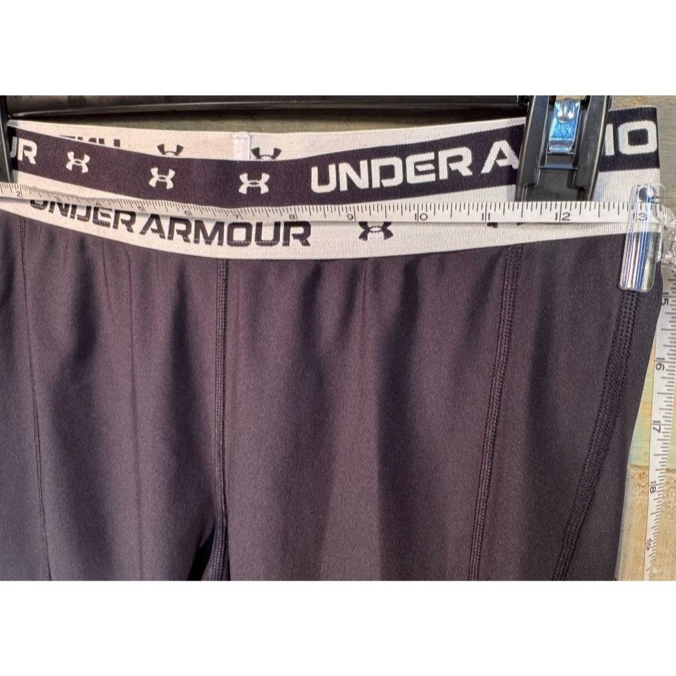 Under Armour Girl's UNDER ARMOUR Logo Black Capri Leggings LARGE Gently U Size 22" - 4 Thumbnail
