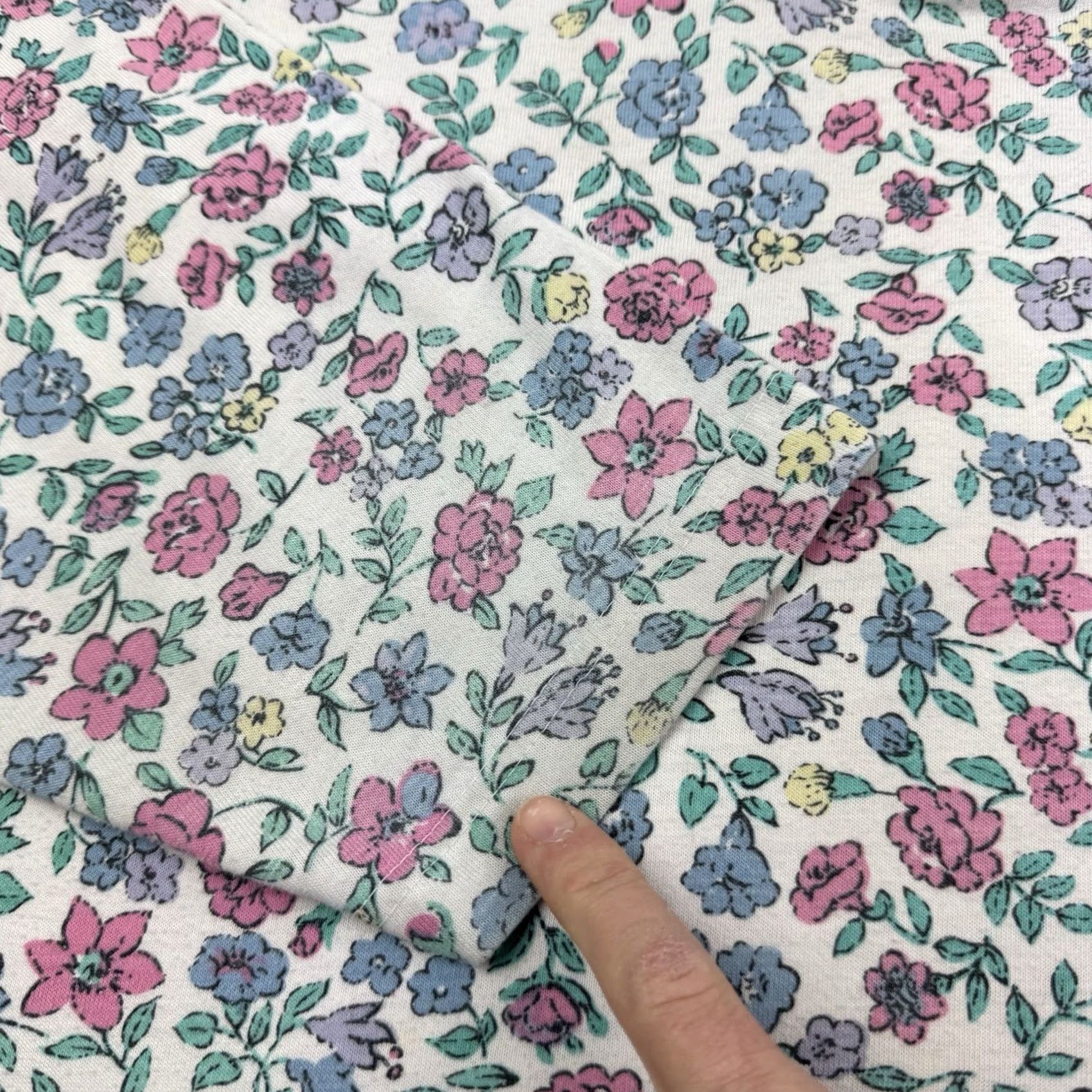 Levi's VINTAGE Levi's Travel Floral 3/4 Sleeve Shirt Womens Large White Nature 80s T-Shirt Mens? Size L / US 10 / IT 46 - 3 Thumbnail