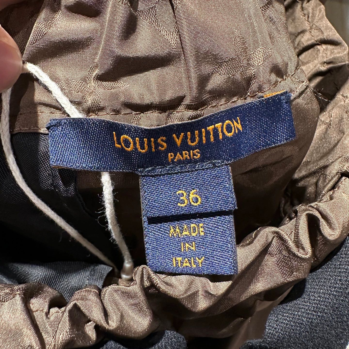Louis Vuitton LOUIS VUITTON apr126 all-over Monogram shorts 36 Size 26" / US 2 / IT 38 - 3 Thumbnail