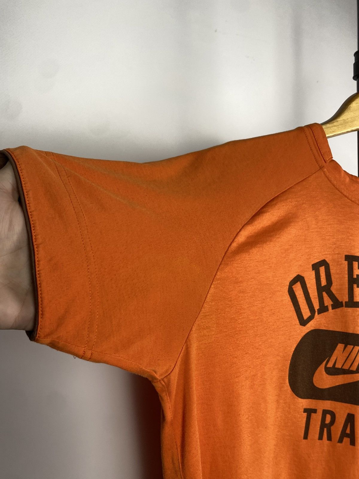 Nike × Vintage 90s Faded Nike Big Logo Vintage Y2K Retro Tee T-Shirt Size US S / EU 44-46 / 1 - 6 Thumbnail