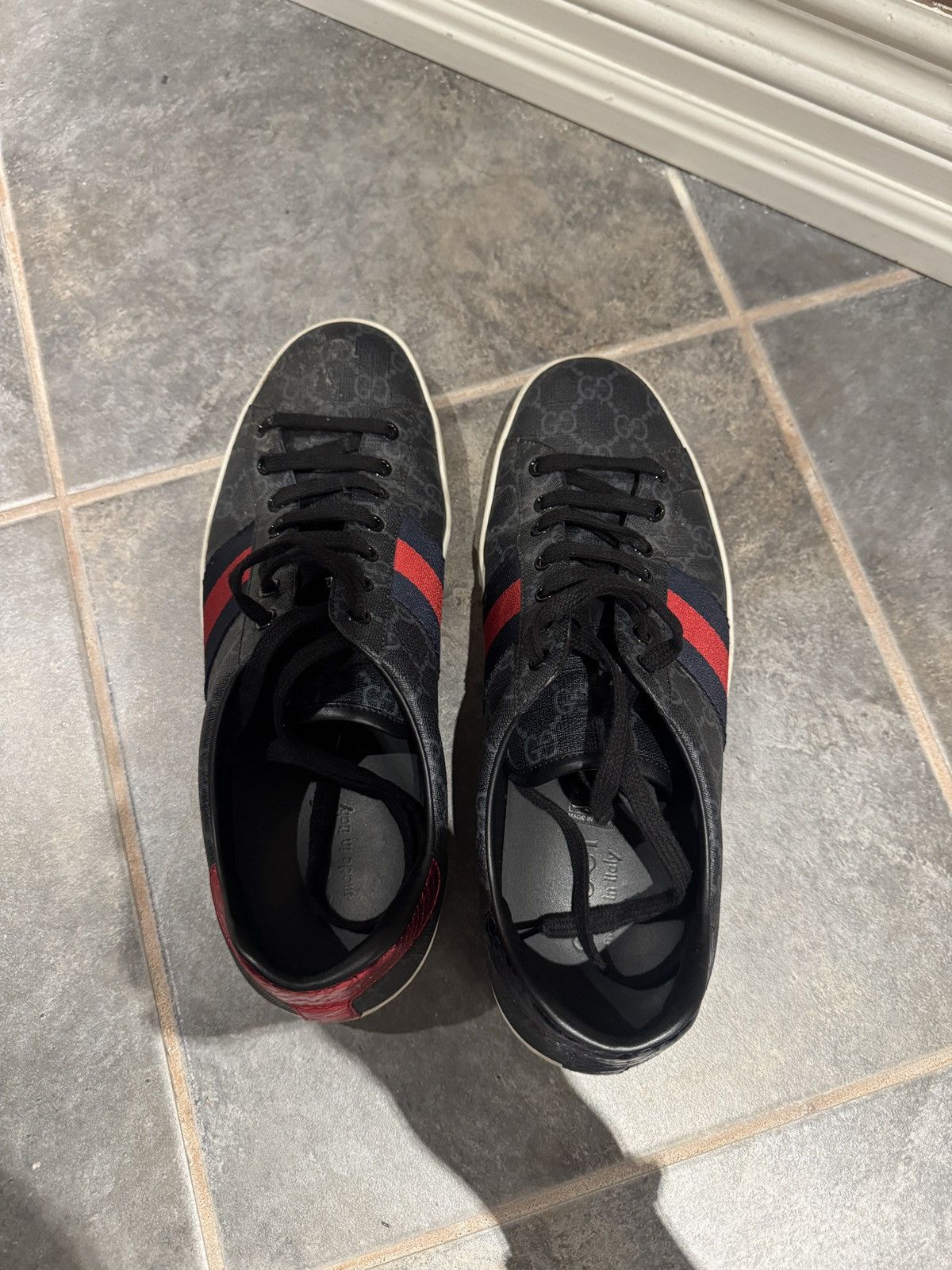 Gucci Gucci mens low top leather sneakers. Size US 9 / EU 42 - 3 Thumbnail