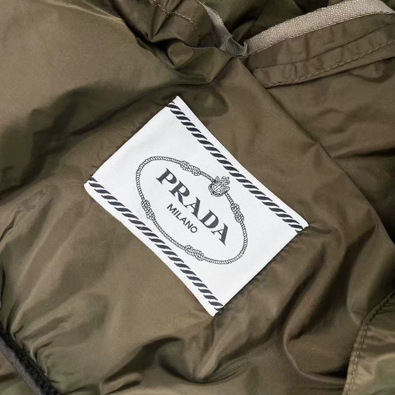 Prada Prada Pocket triangle standard windbreaker jacket Size US XXS / EU 40 - 4 Thumbnail