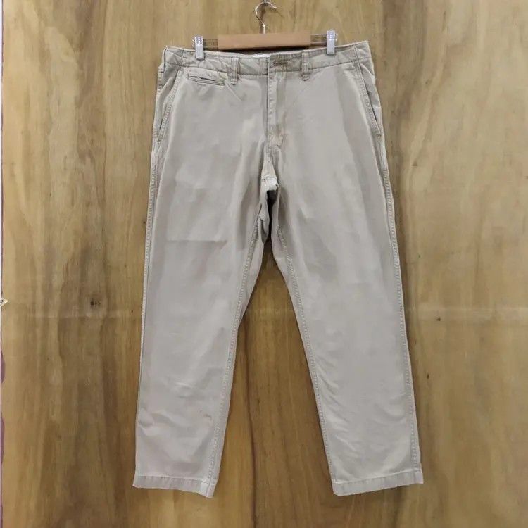 Japanese Brand UNIQLO KHAKI CHINO PANTS Size US 34 / EU 50 - 1 Thumbnail