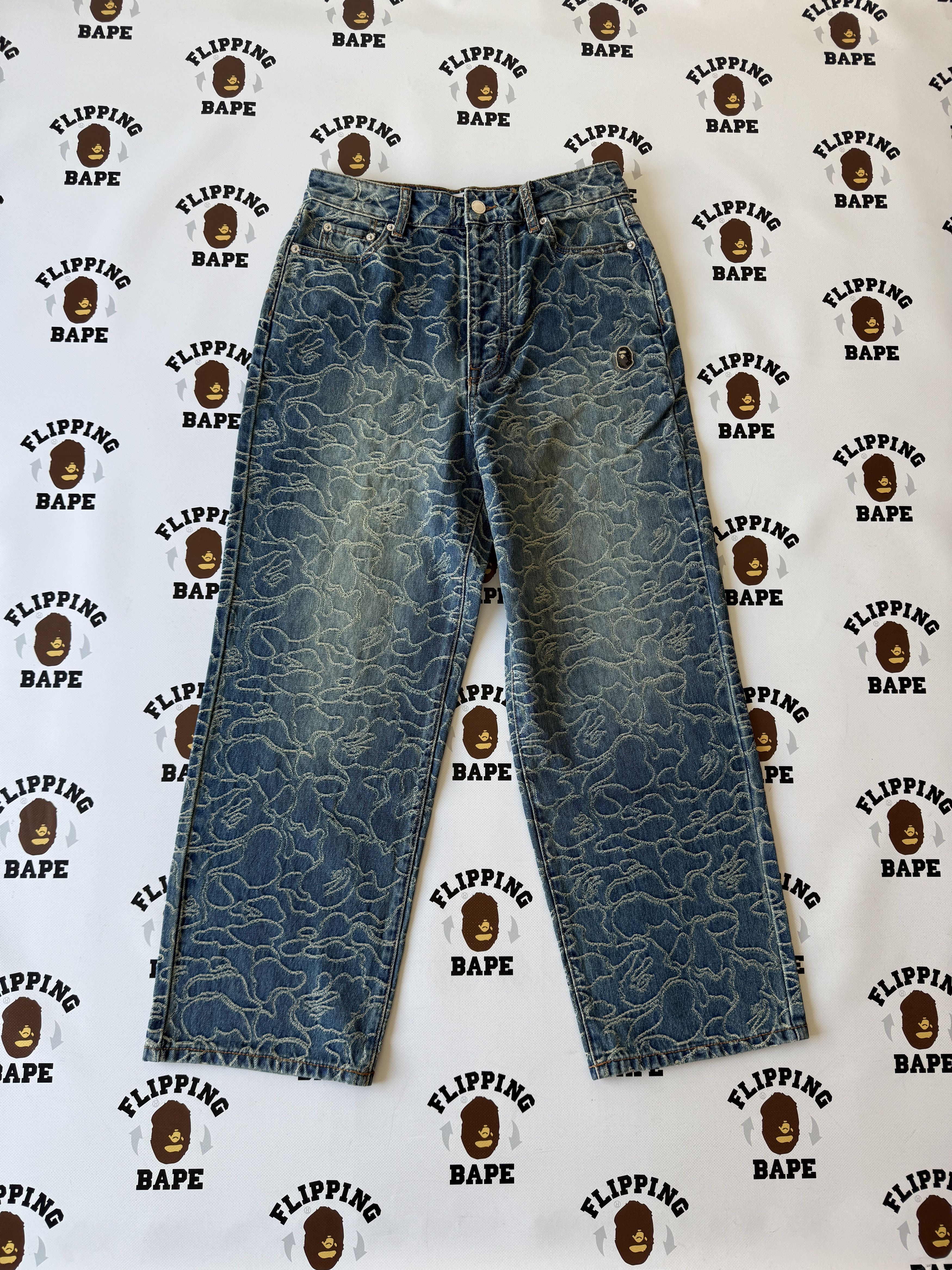 Bape LINE CAMO JACQUARD ONE POINT RELAXED FIT 13OZ DENIM PANTS Size US 31 - 1 Thumbnail