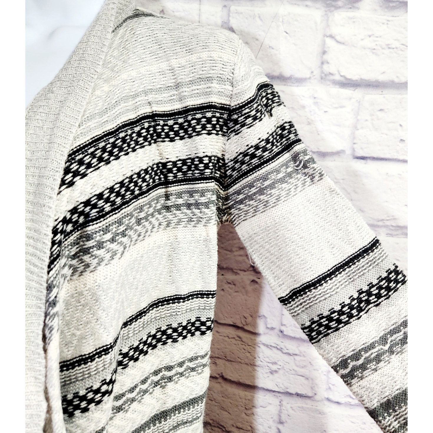 Other No Boundaries Gray White Stripe Draped W/ Tassels Cardigan S Size S / US 4 / IT 40 - 2 Thumbnail