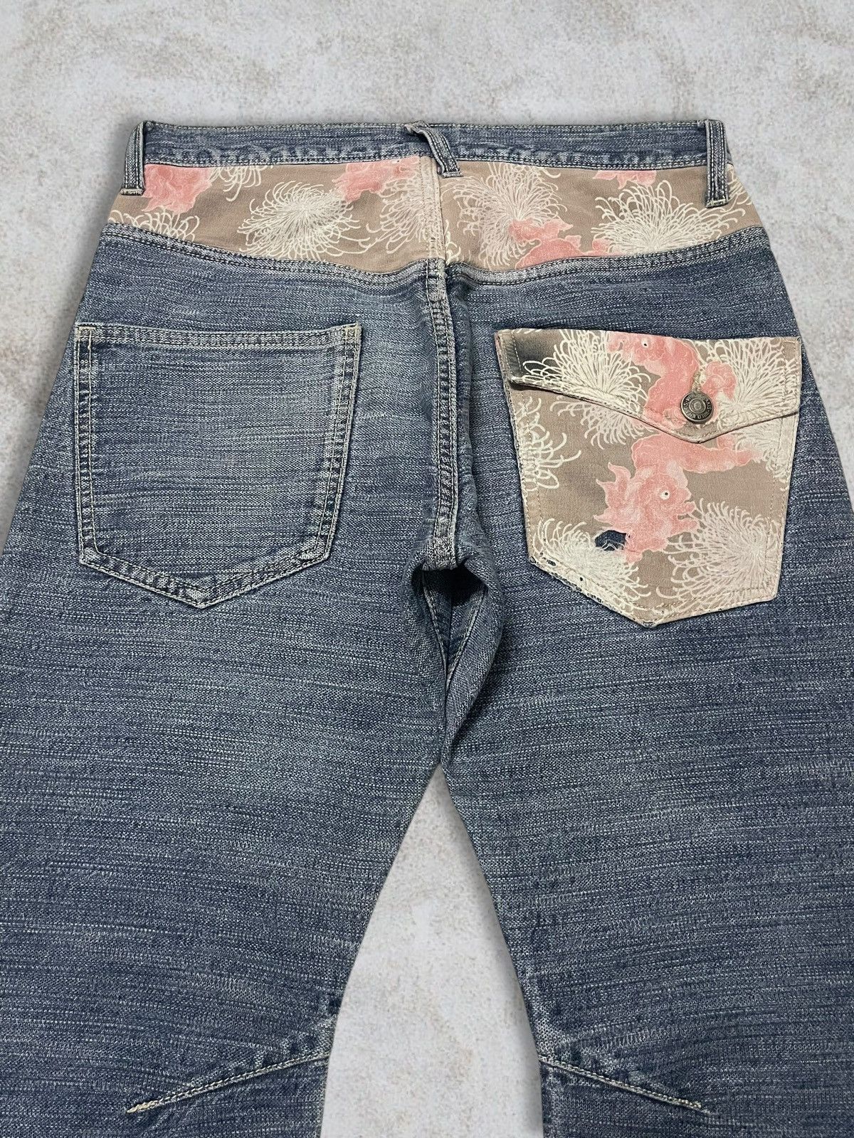 Karakuri Tamashii Vintage Japanese Karakuri Style Koi Fish Washed Sugoi Jeans Size 30" / US 8 / IT 44 - 2 Thumbnail
