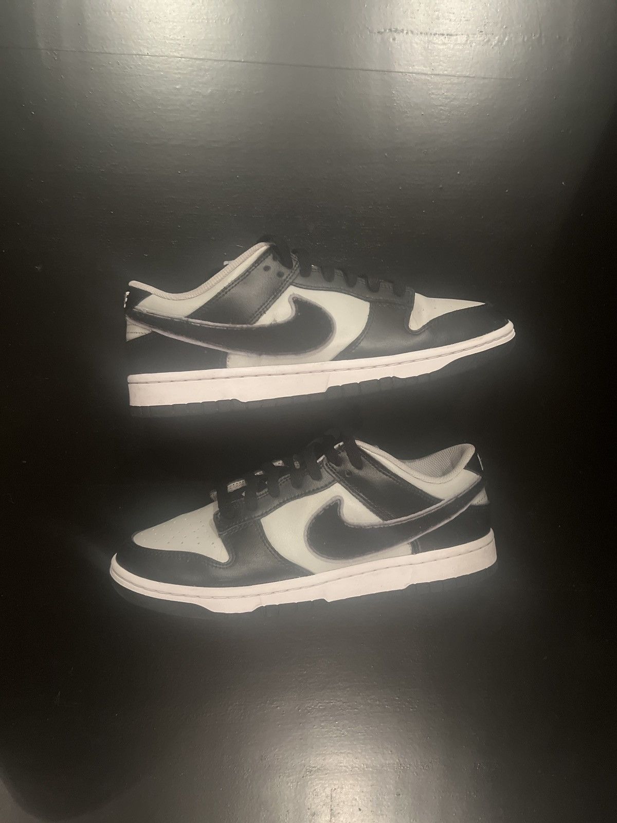Nike Nike Dunk Low Size US 9 / EU 42 - 2 Thumbnail