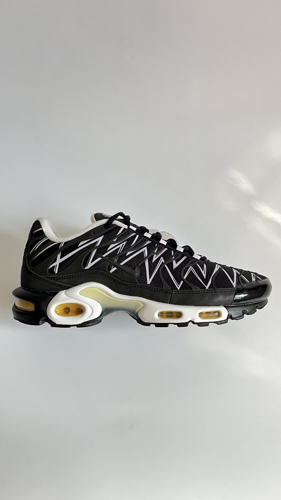 Nike Nike Air Max Plus Tn Shark (Black) Reflective Size US 11 / EU 44 - 15 Thumbnail
