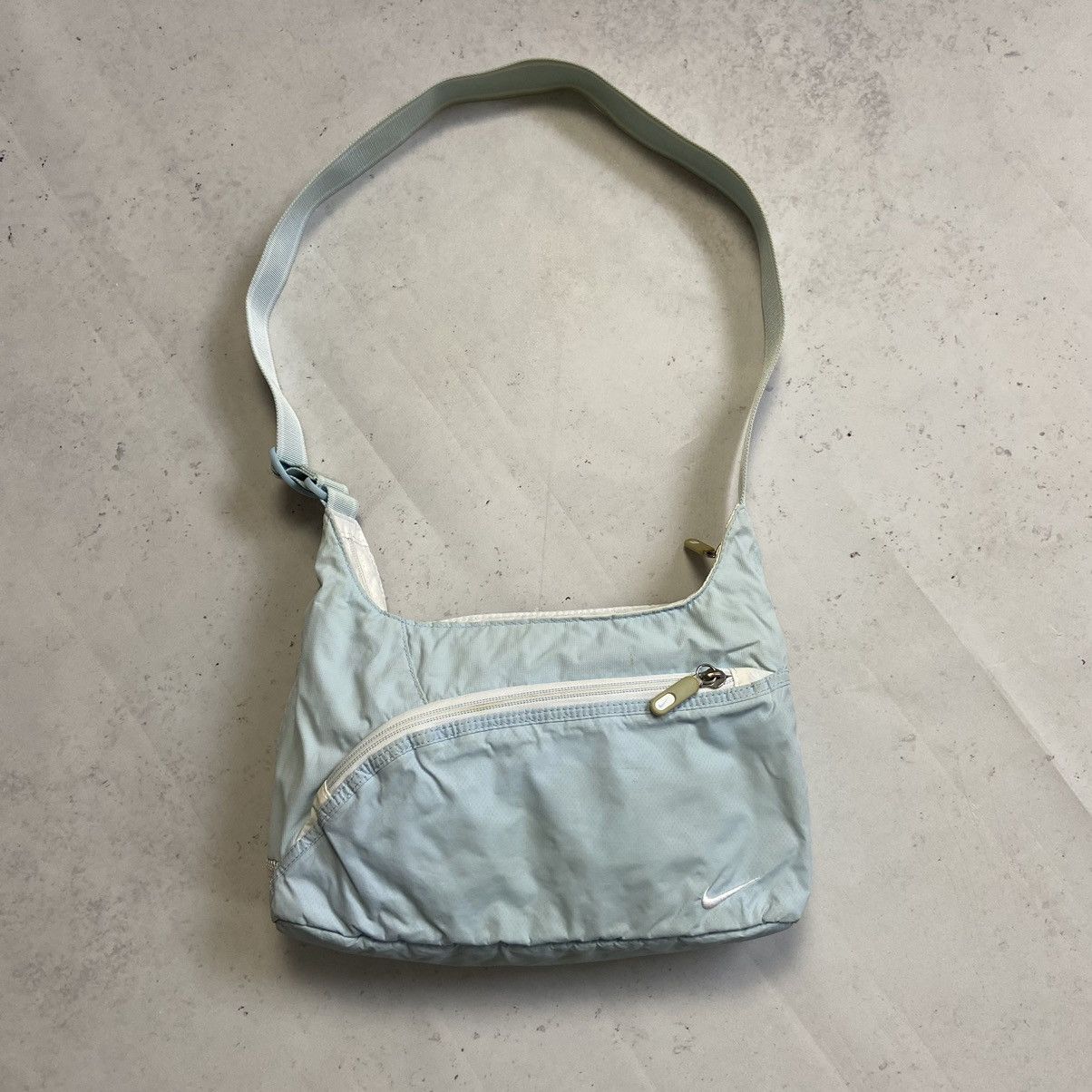 Nike hobo vintage bag hot sale