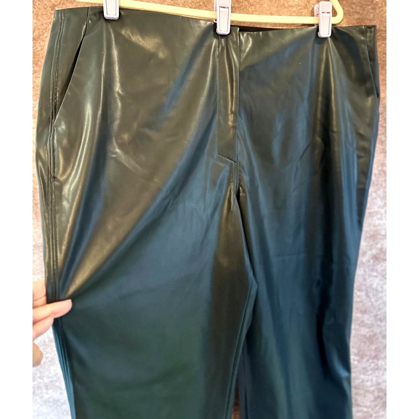 Tanya Taylor Tanya Taylor Adler Faux Leather Pants Bottom Slits Black 18 Size 40" / US 18 - 8 Thumbnail