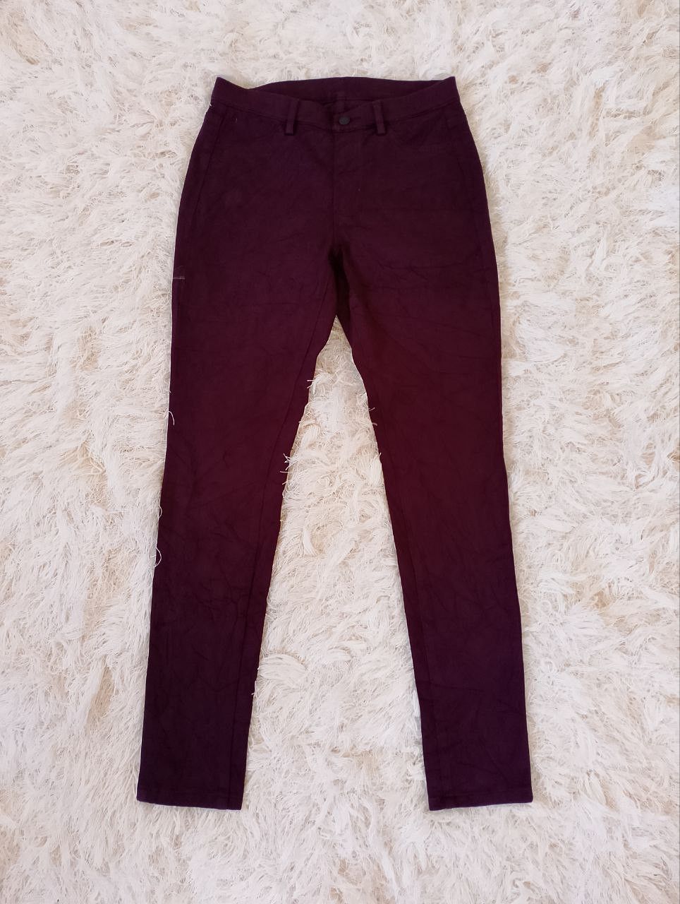 Uniqlo UNIQLO Stretchable Burgundy Legging Pants Size 26" / US 2 / IT 38 - 1 Thumbnail
