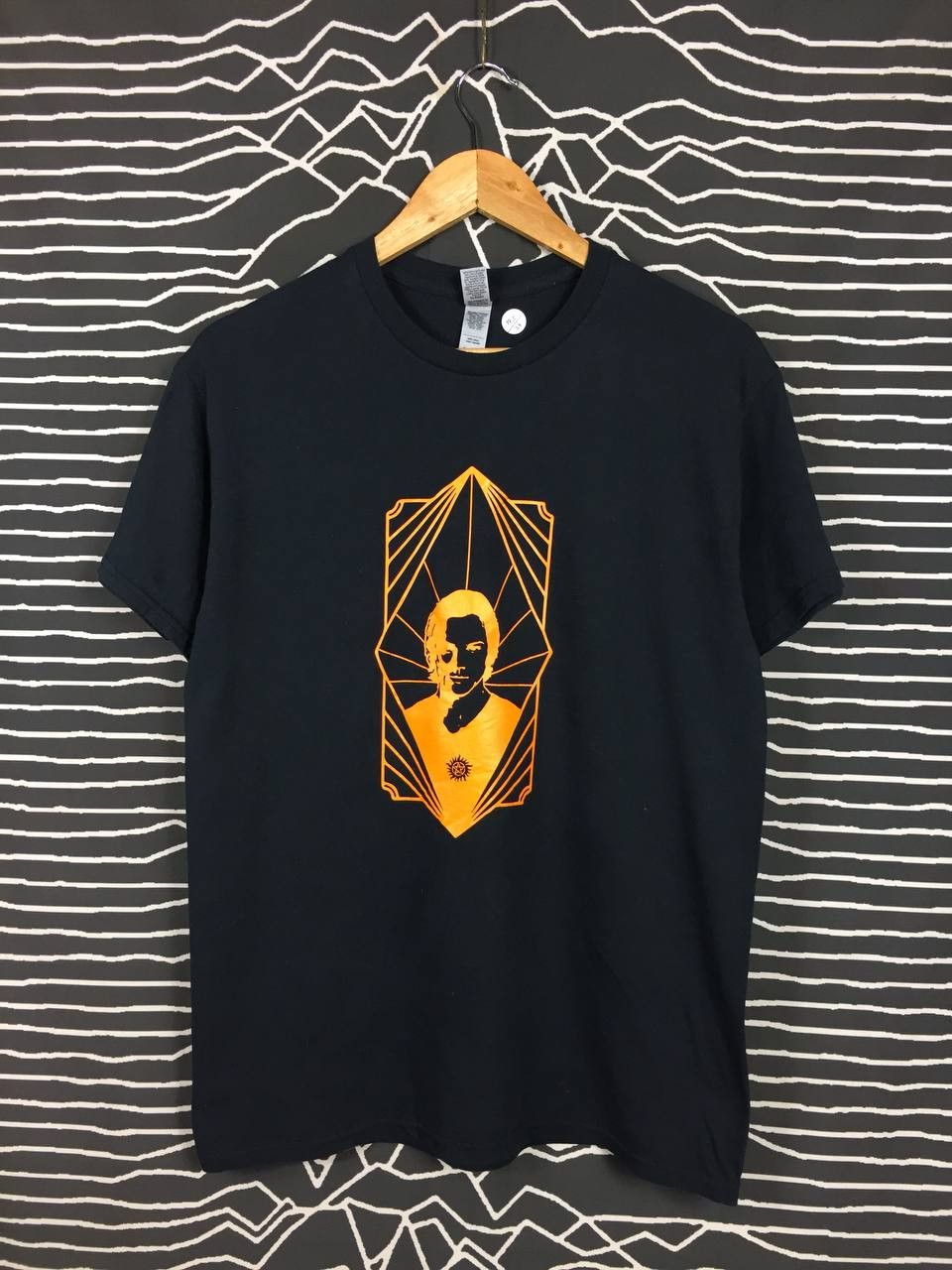 Vintage Sam Winchester The Supernatural TV Series Movie Tee Size US M / EU 48-50 / 2 - 2 Thumbnail