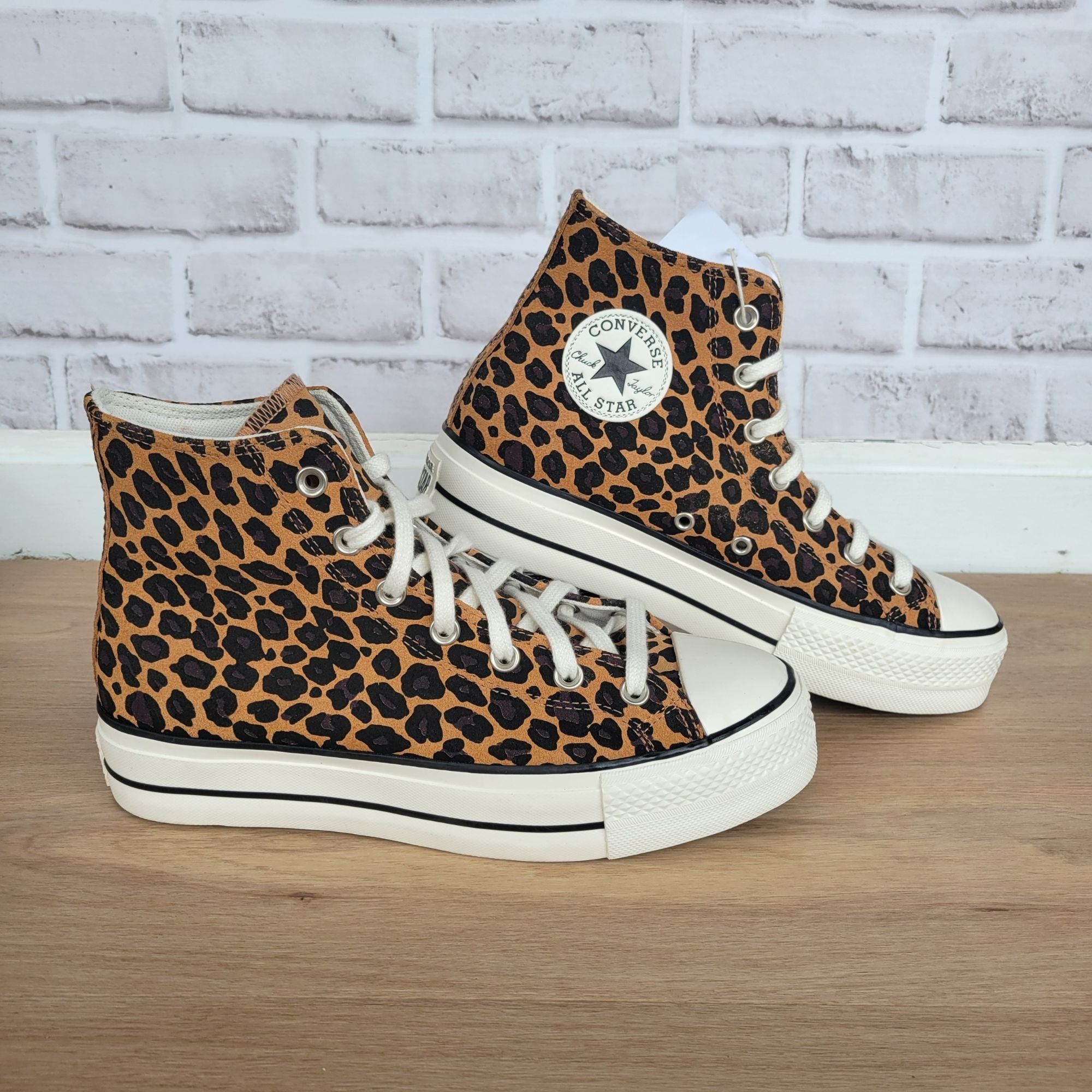 Converse ⭐Converse Chuck Taylor Lift Platform Leopard Sz 9.5 Women S Size US 9.5 / IT 39.5 - 9 Thumbnail