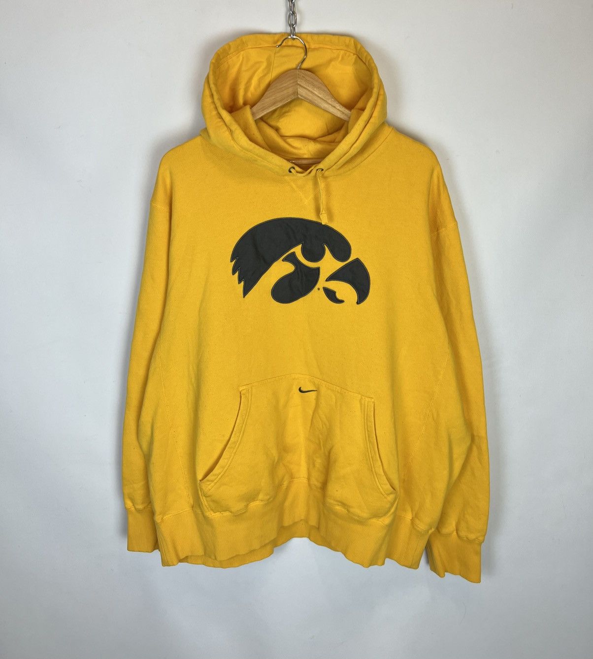 Nike Vintage Nike Iowa hawkeyes Hoodie Gorpcore Centr Logo baggy Size US XXL / EU 58 / 5 - 1 Thumbnail