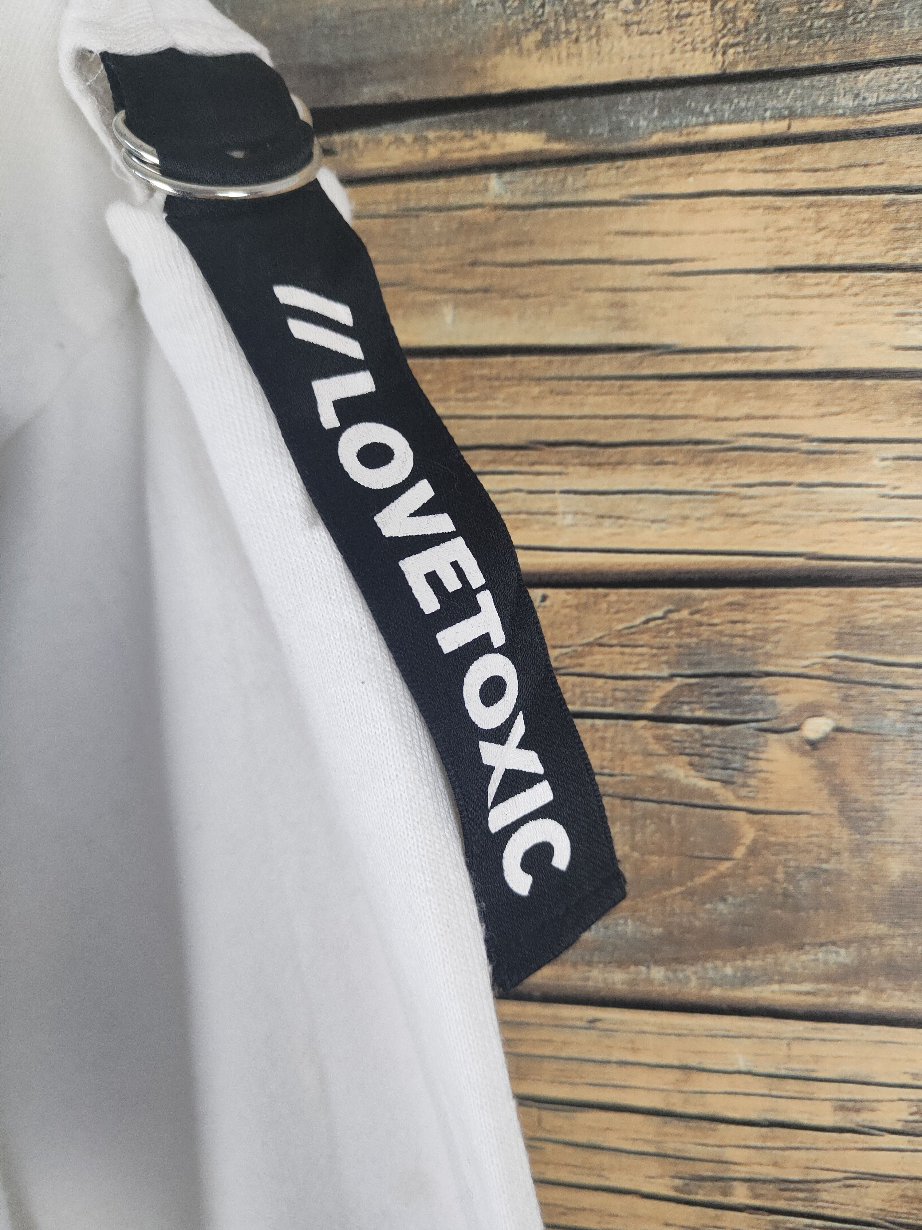Japanese Brand × Vintage Vintage 💥 Lovetoxic White Sweatshirts Size S / US 4 / IT 40 - 6 Thumbnail