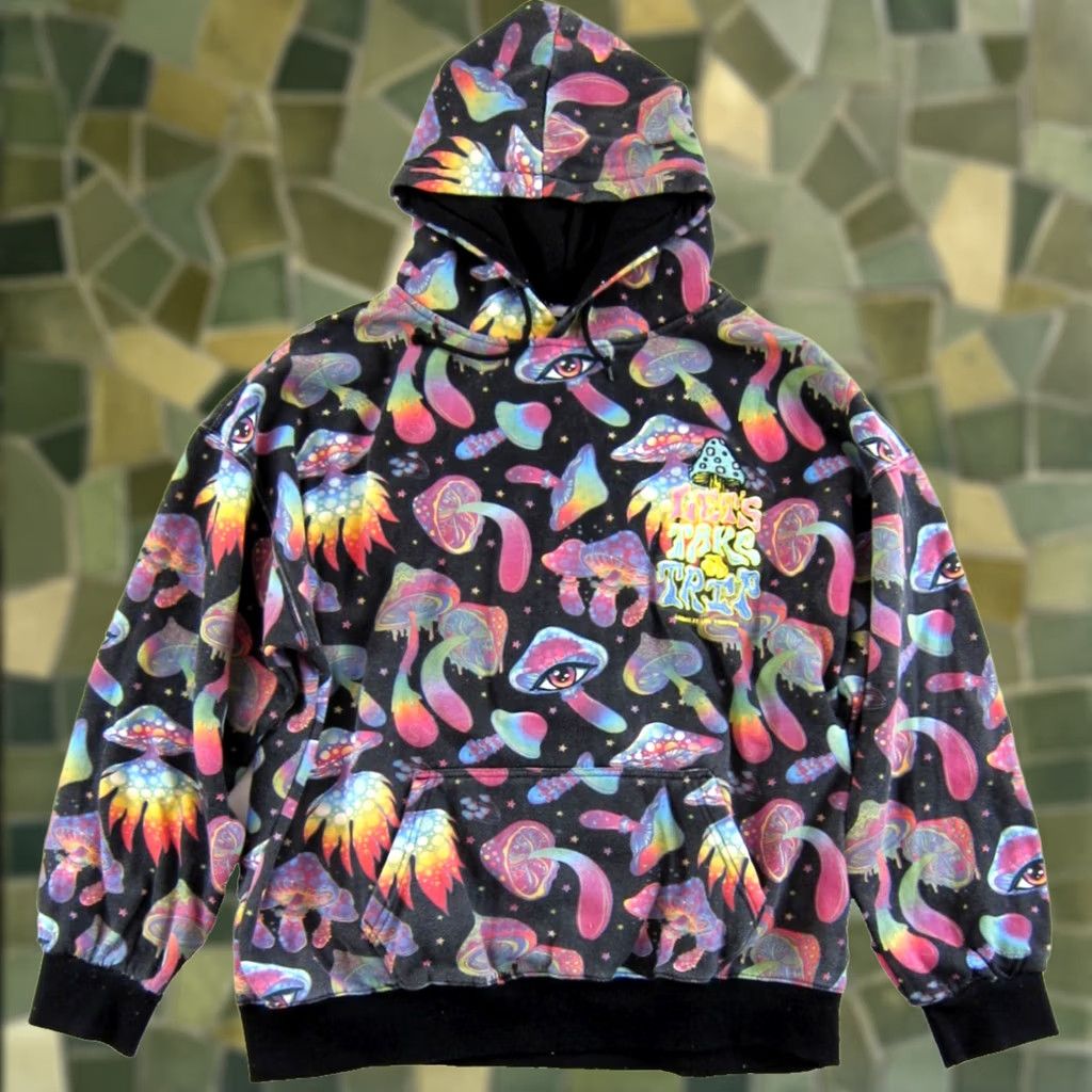 Olive Assholes*s Live Forever Mushroom Graphic Sweatshirt Hoodie Pullover XL Pink Pocket Men Shirt XL Mushroom 80s Ski University Logo Hoodie Size US XL / EU 56 / 4 - 1 Thumbnail