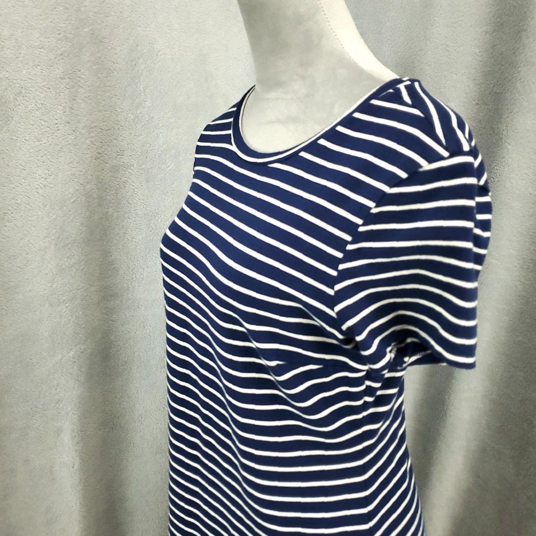 Old Navy Womens Old Navy Dress Shirt Dress M Striped Knit Nautical Blue White Knee Length Casual Short Sleeve Round Neck Pullover Bodycon Stretchy Clothing Size M / US 6-8 / IT 42-44 - 2 Thumbnail