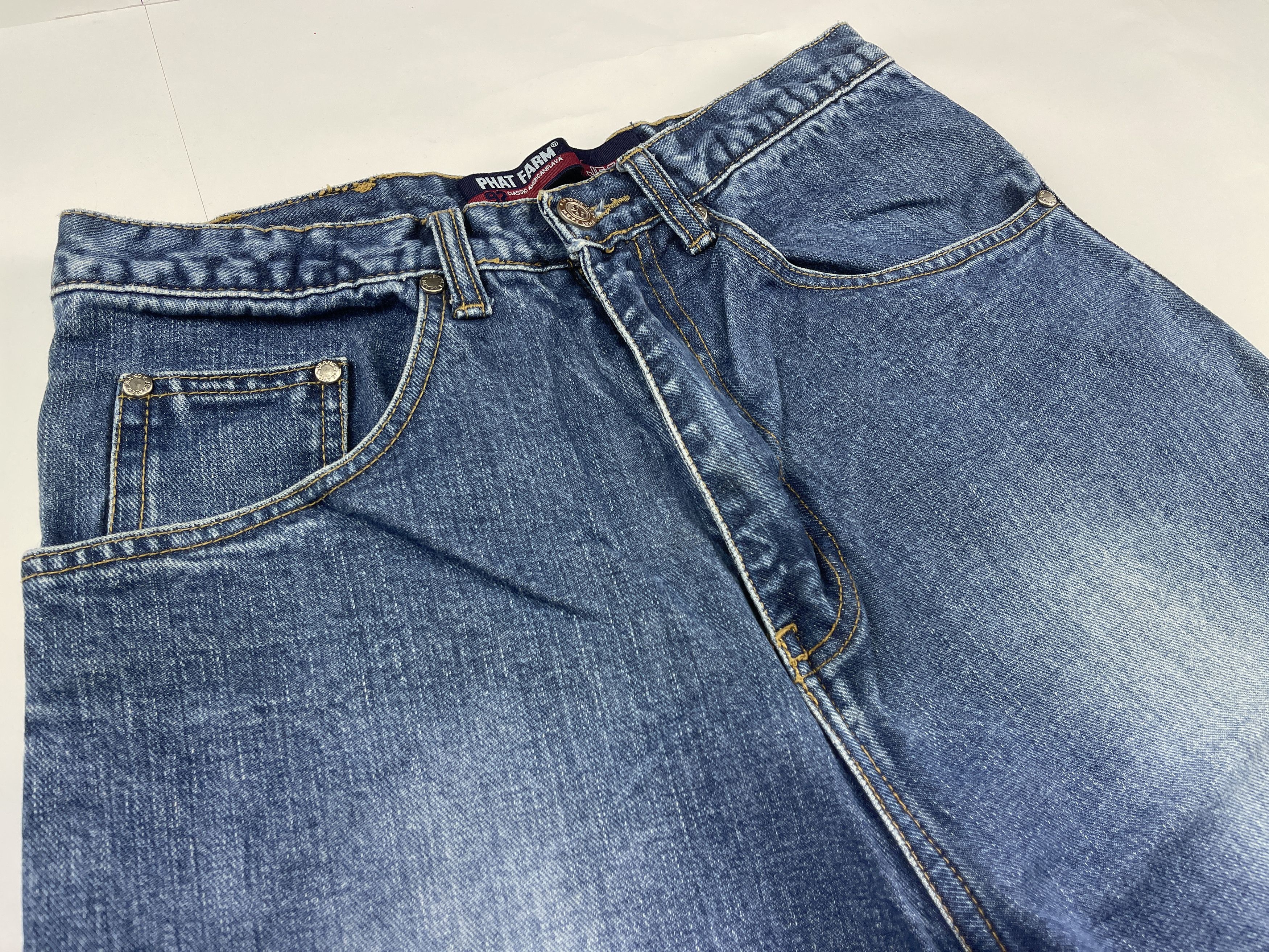 Phat Farm Phat Farm shorts, vintage hip hop baggy jeans, 90s size W 28 Size US 28 / EU 44 - 9 Thumbnail